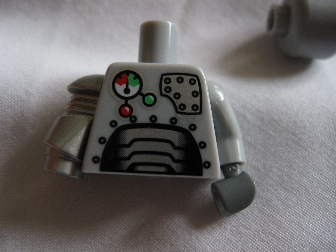 8683robote.jpg