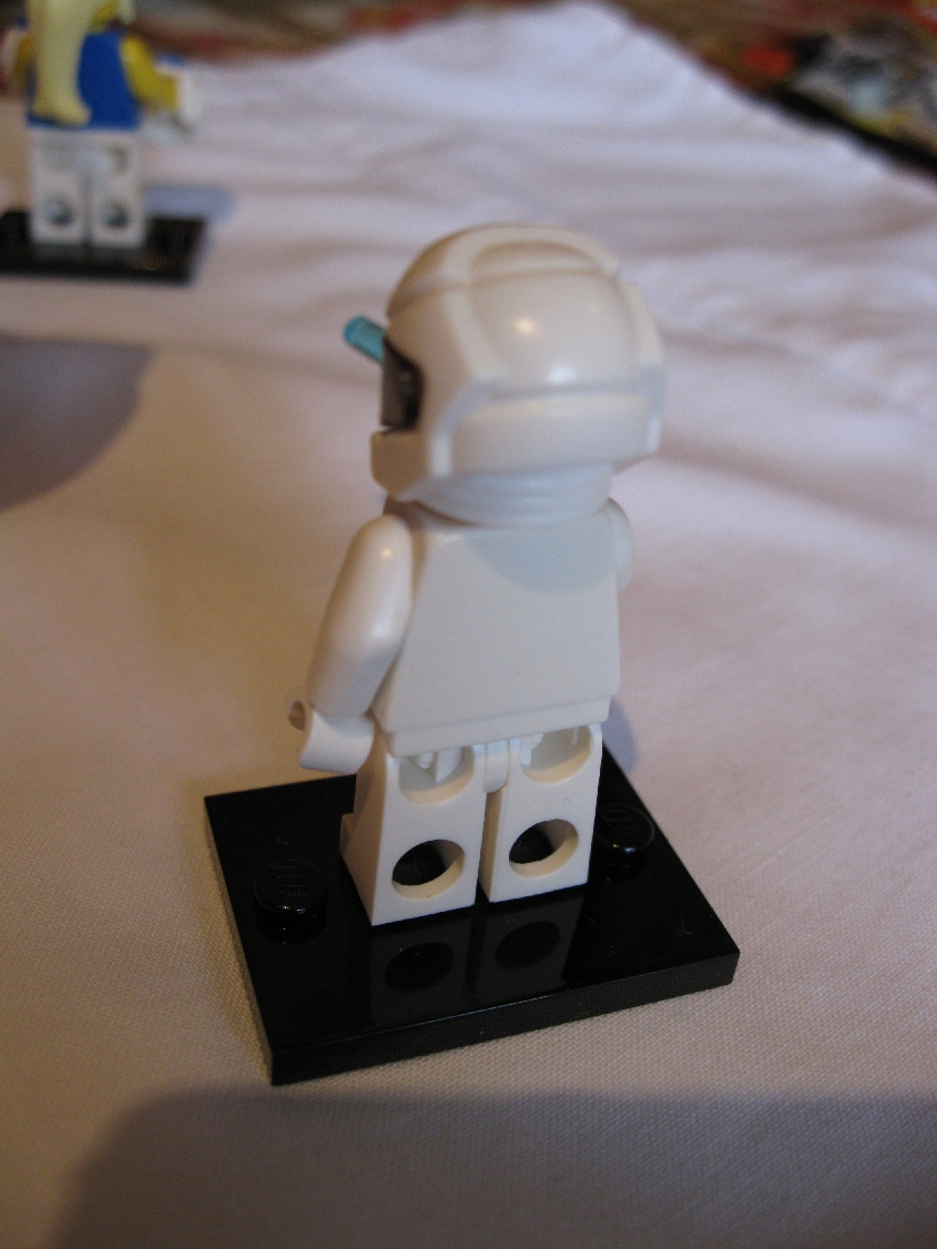 8683spaceman4.jpg