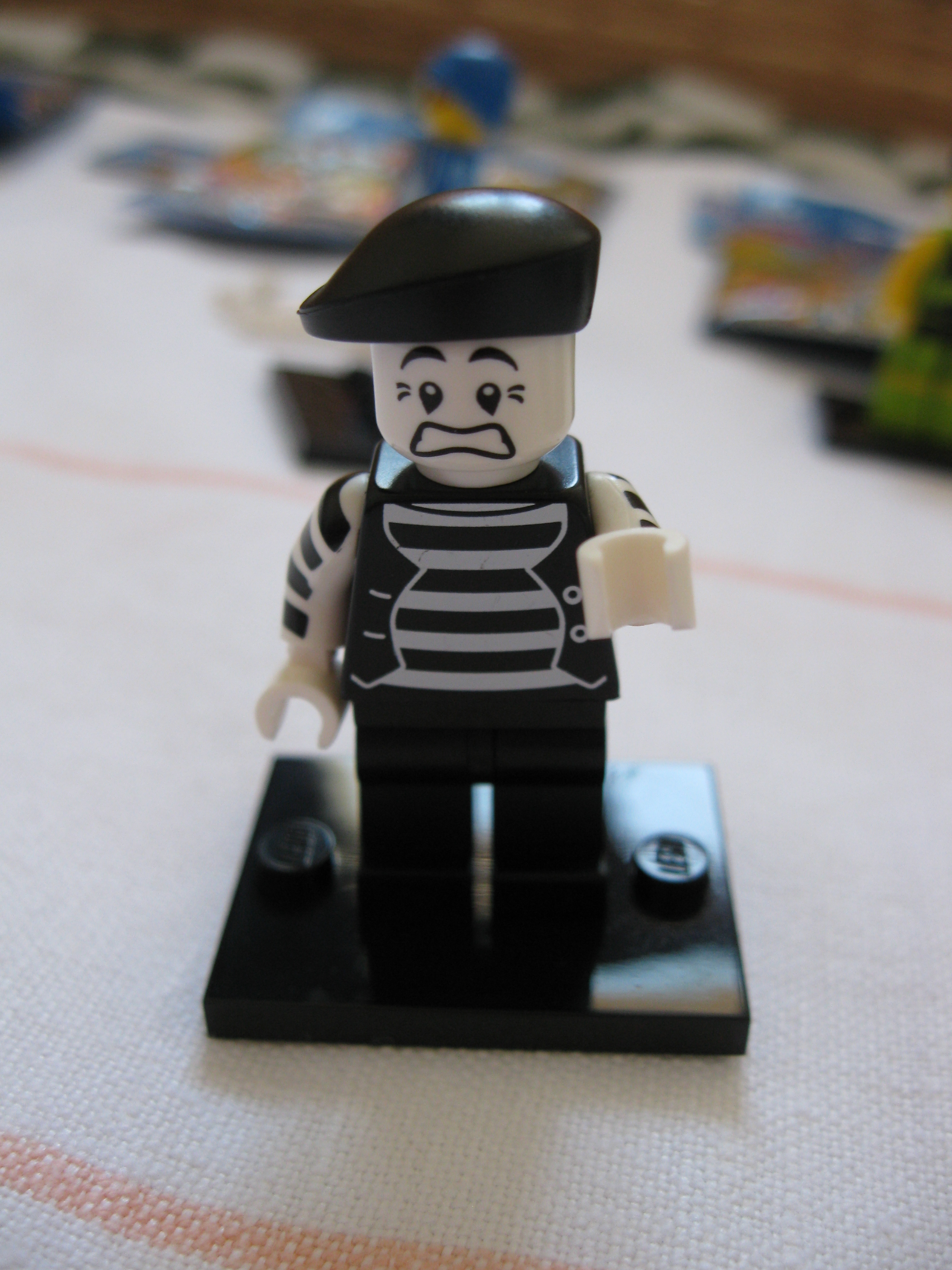8684mime5.jpg