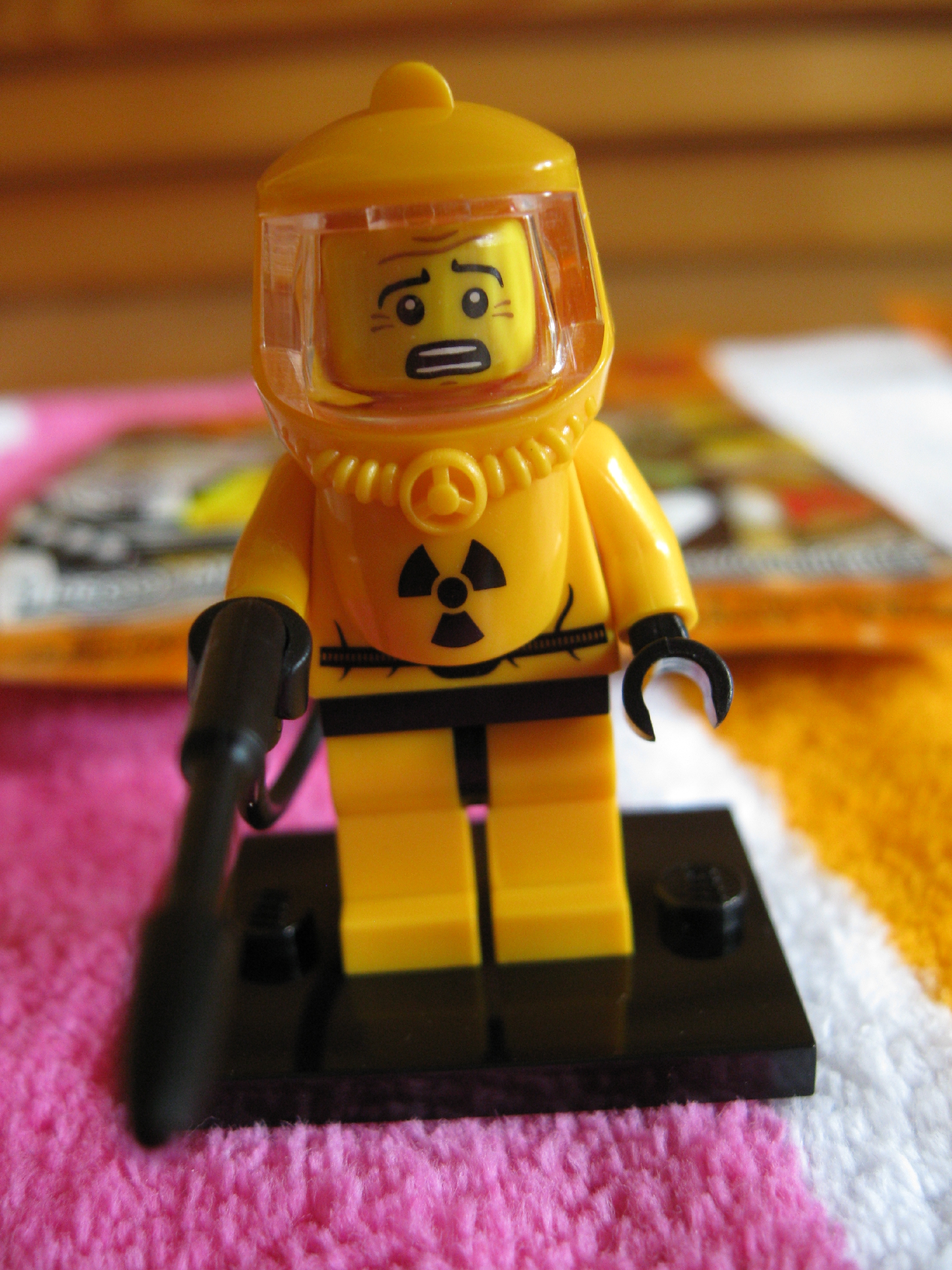 8804hazmatguy3.jpg