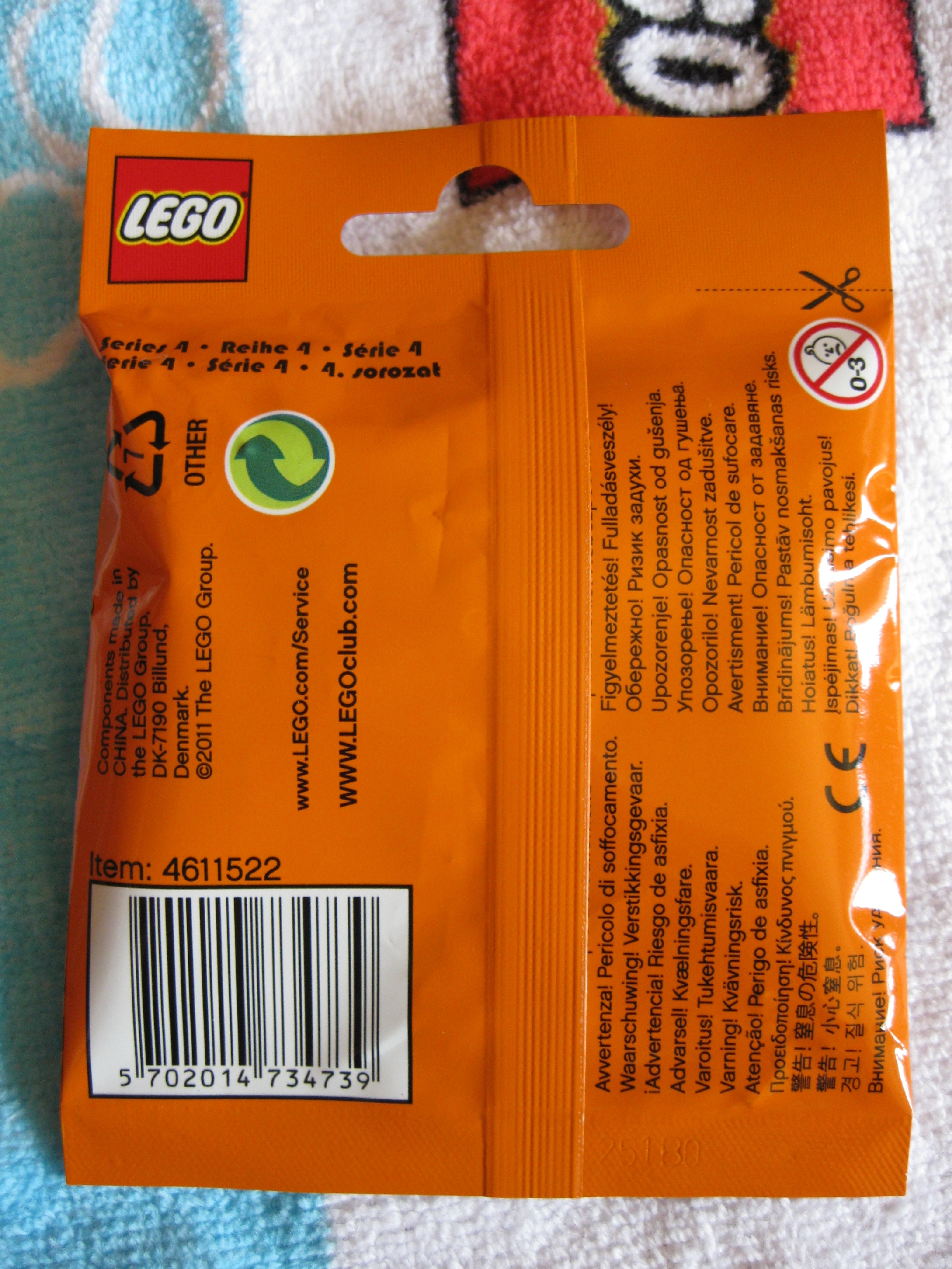 8804iceskaterpolybag2.jpg