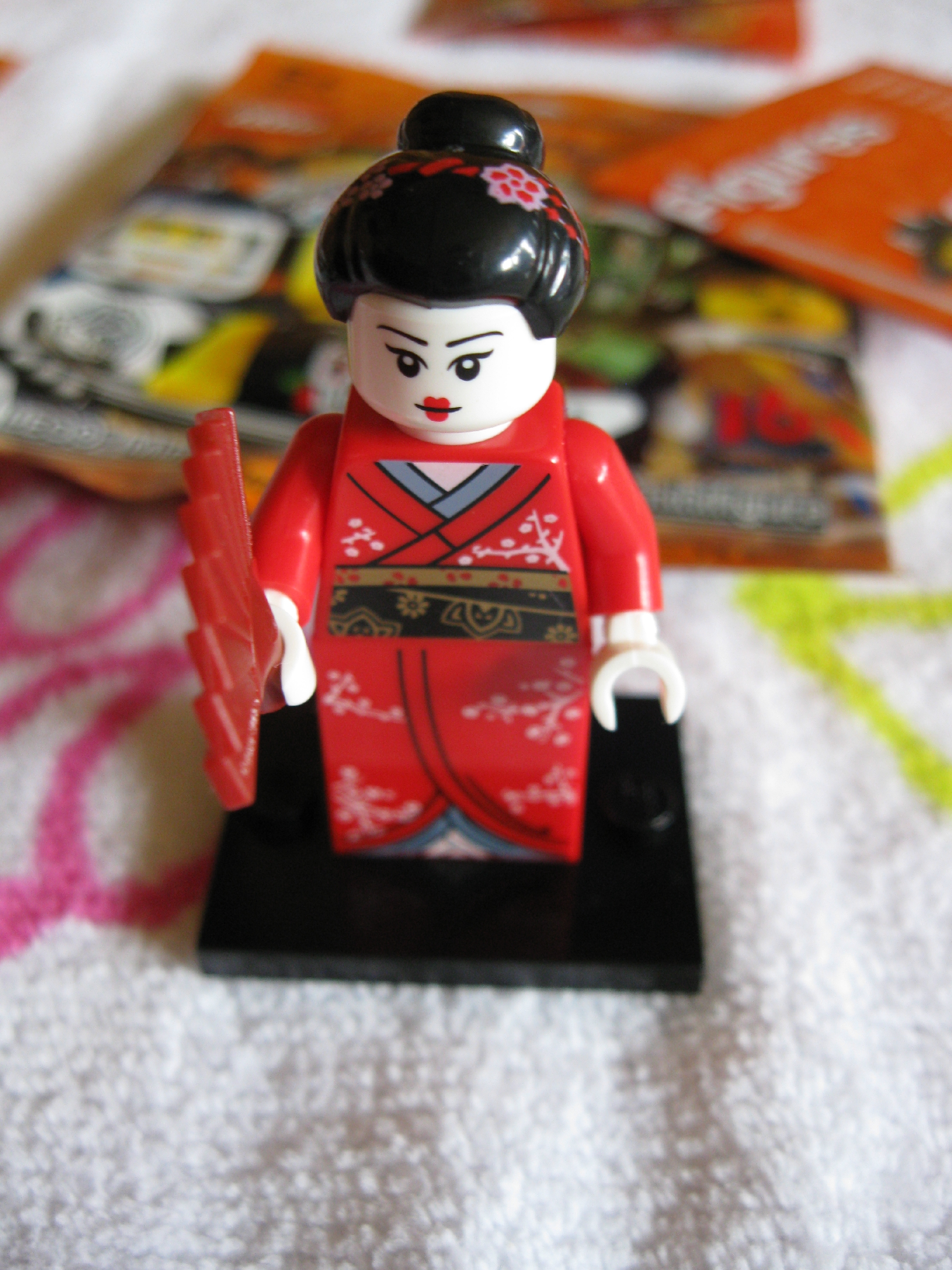 8804kimonogirl3.jpg