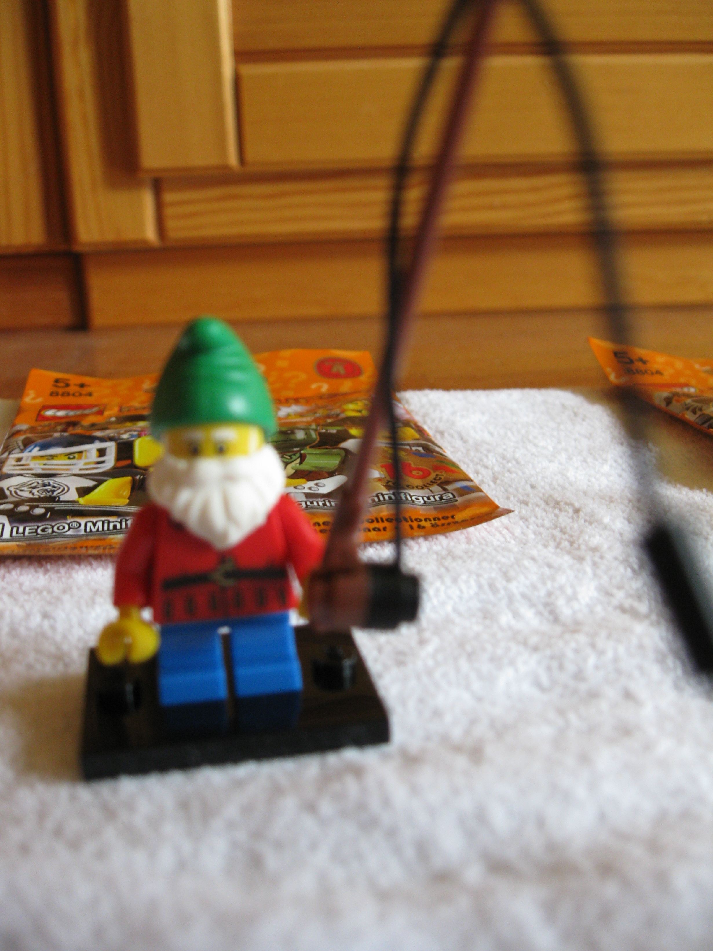 8804lawngnome3.jpg