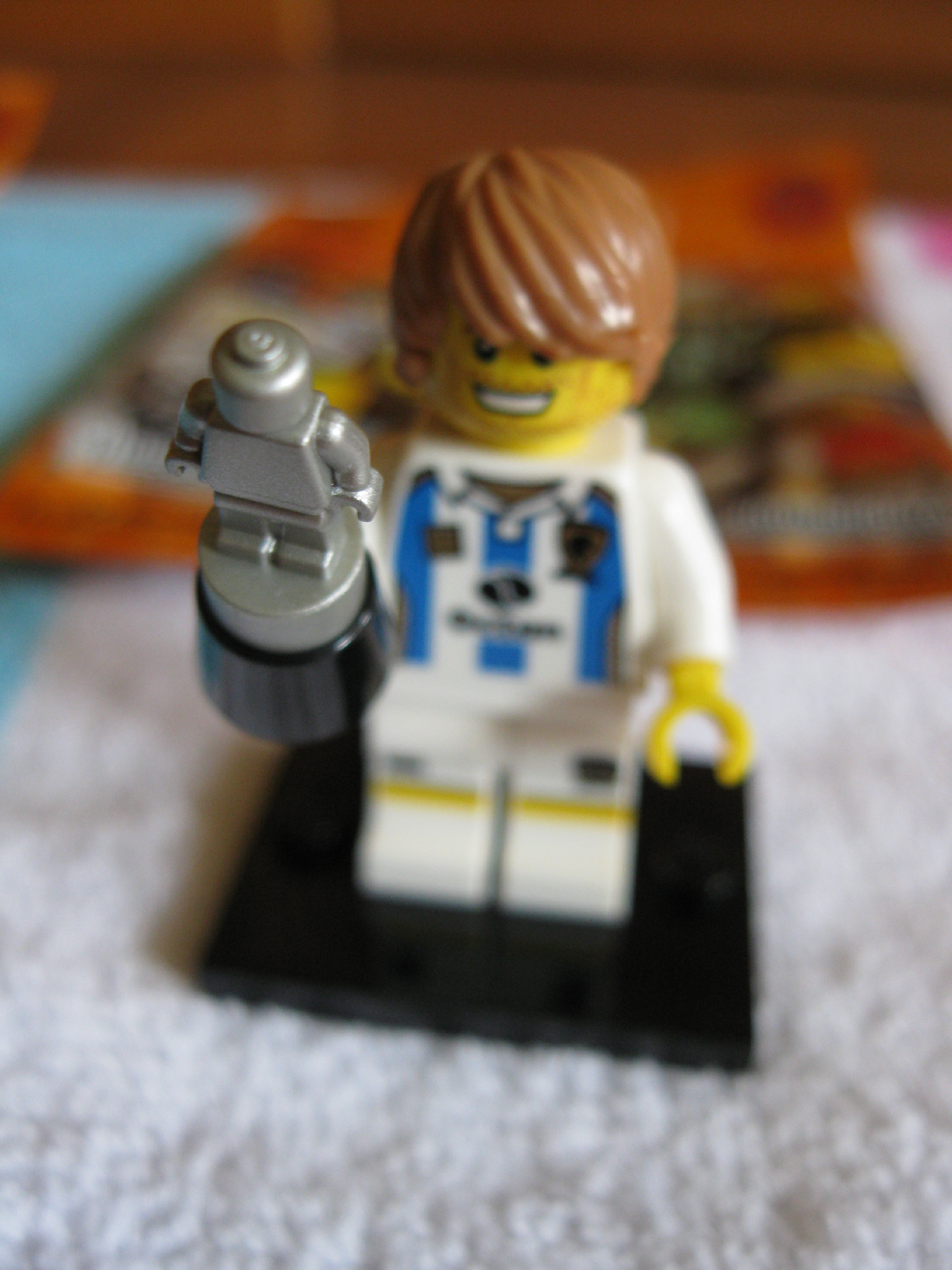 8804soccerplayer3.jpg