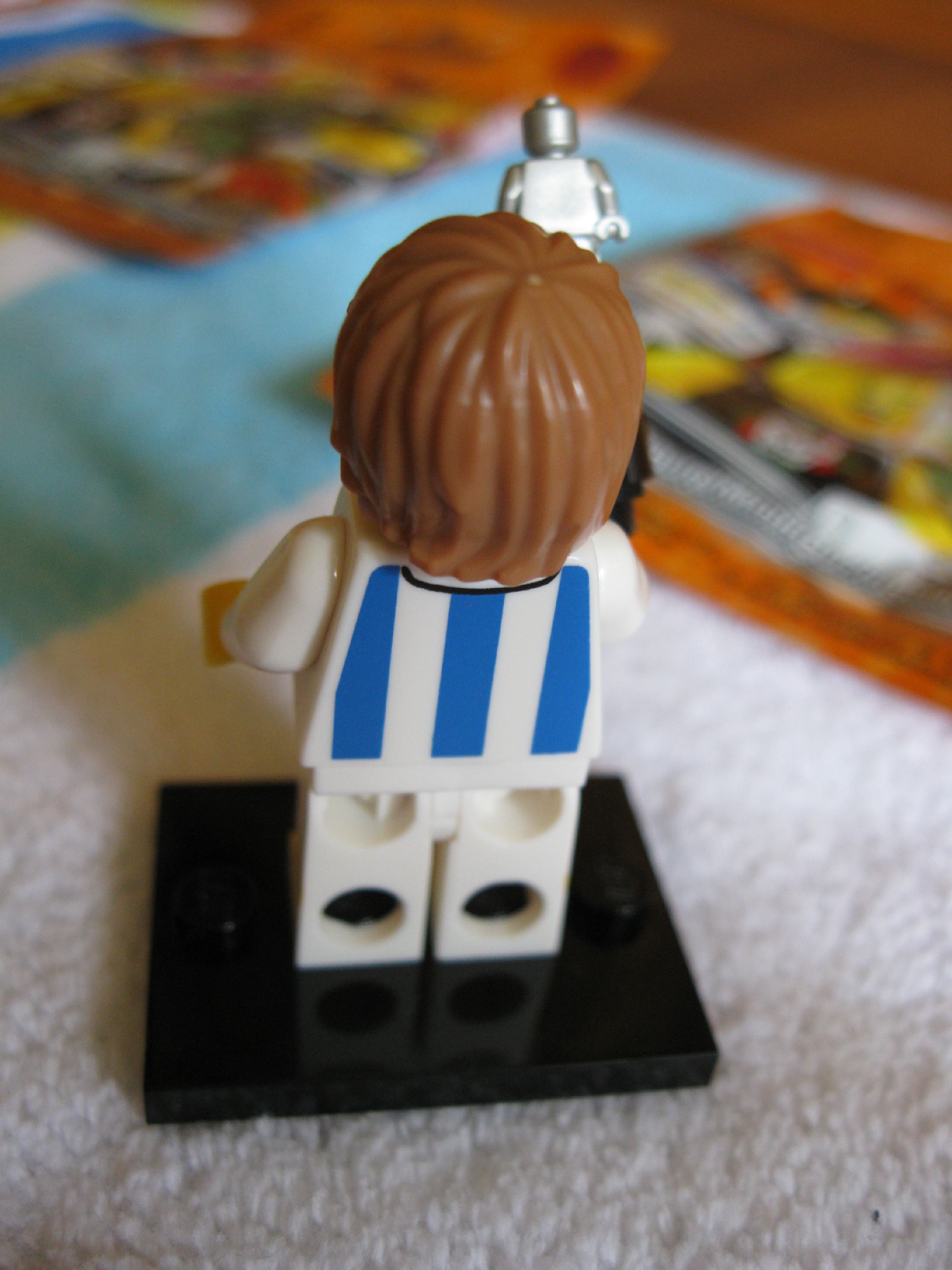 8804soccerplayer4.jpg