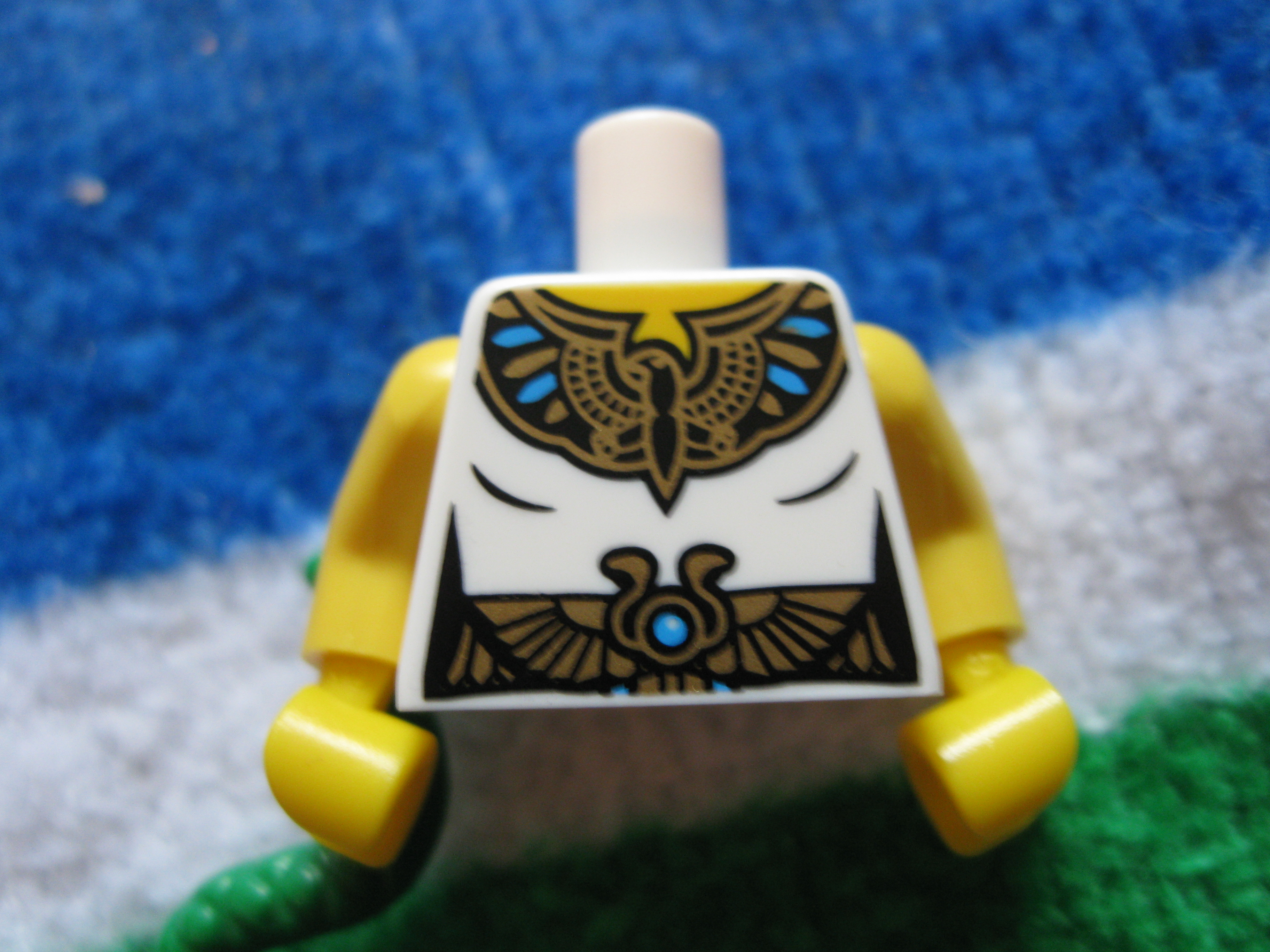 8805egyptianqueenc.jpg