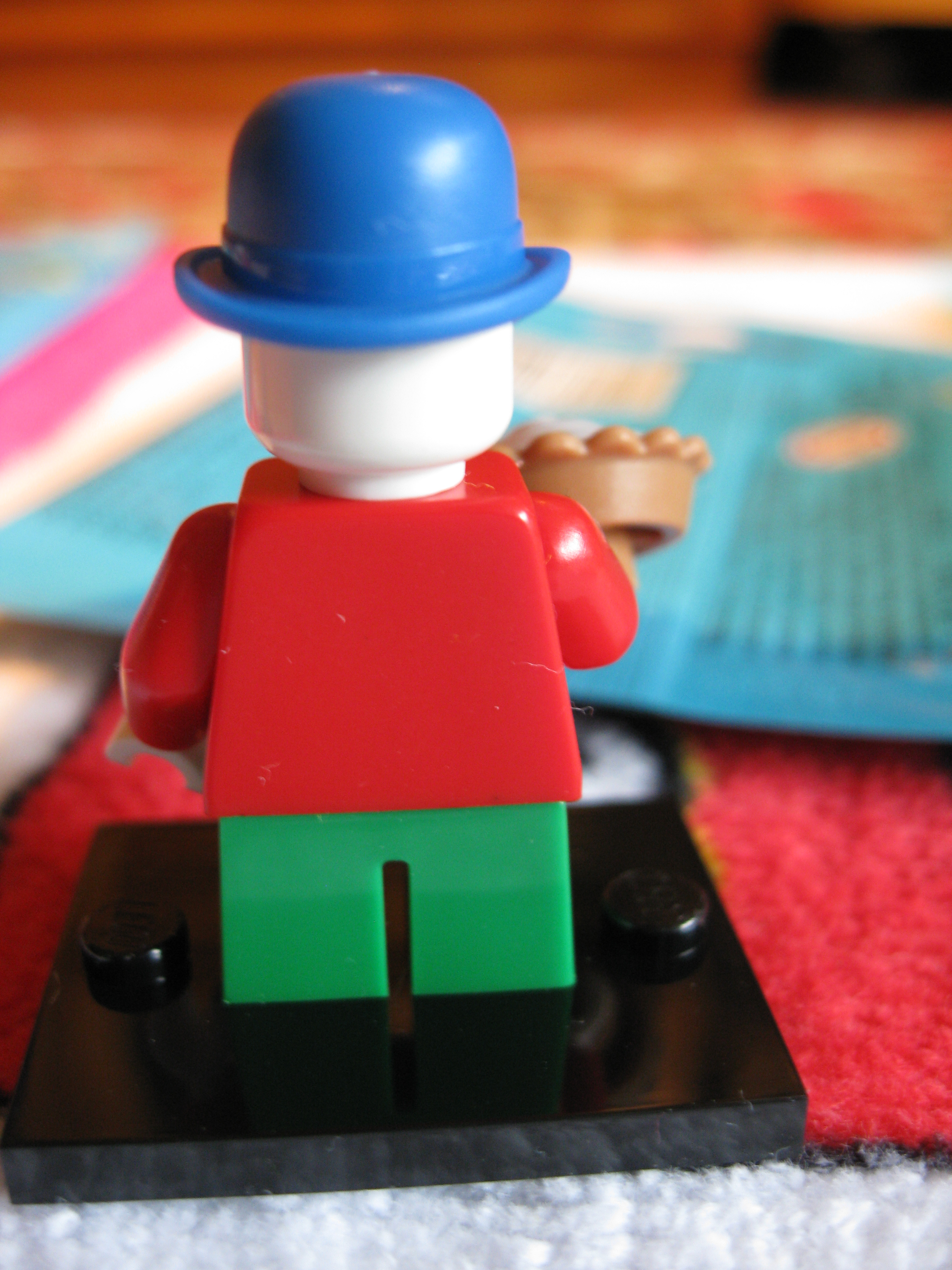 8805smallclown5.jpg