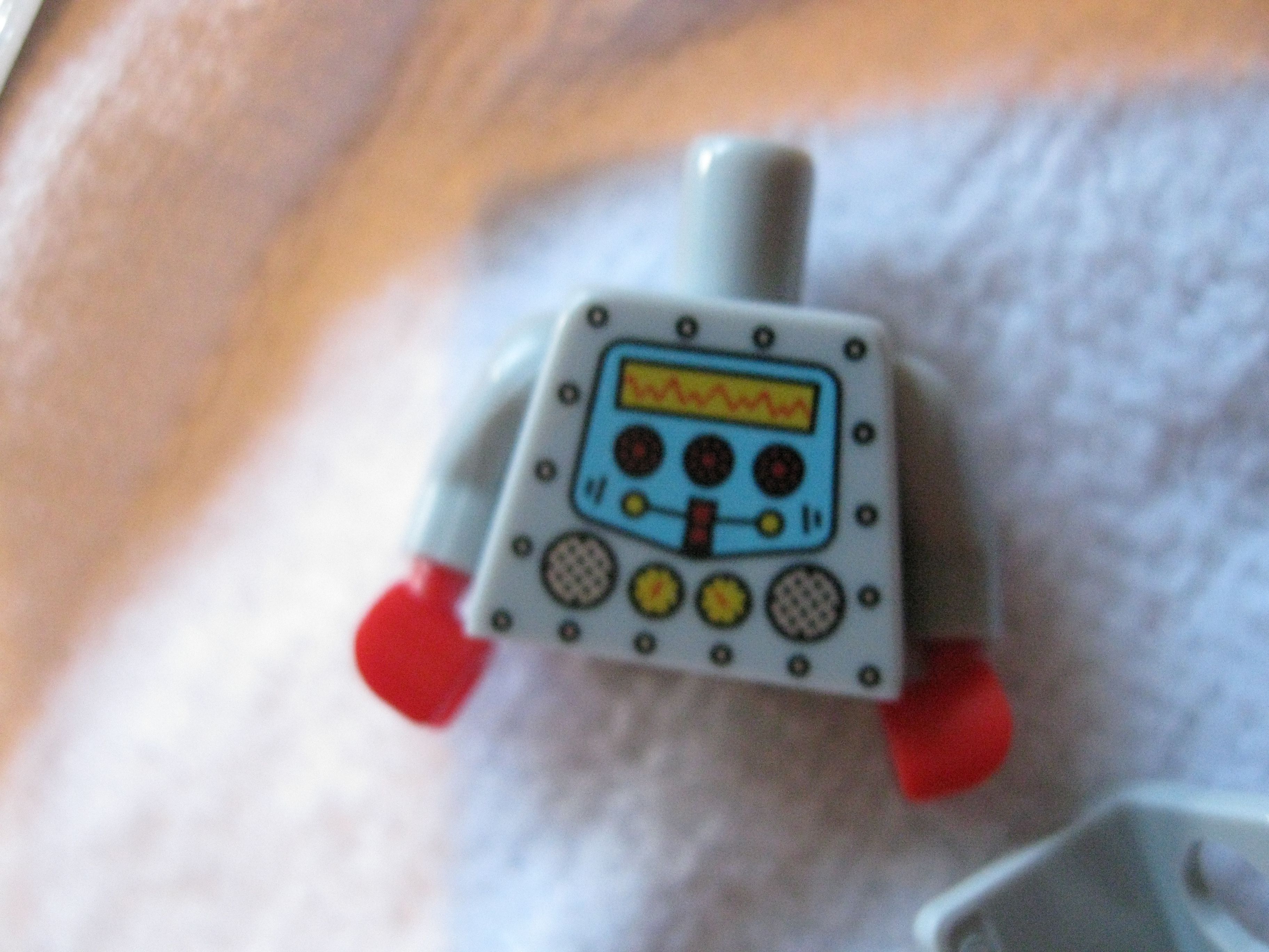 8827clockworkrobotf.jpg