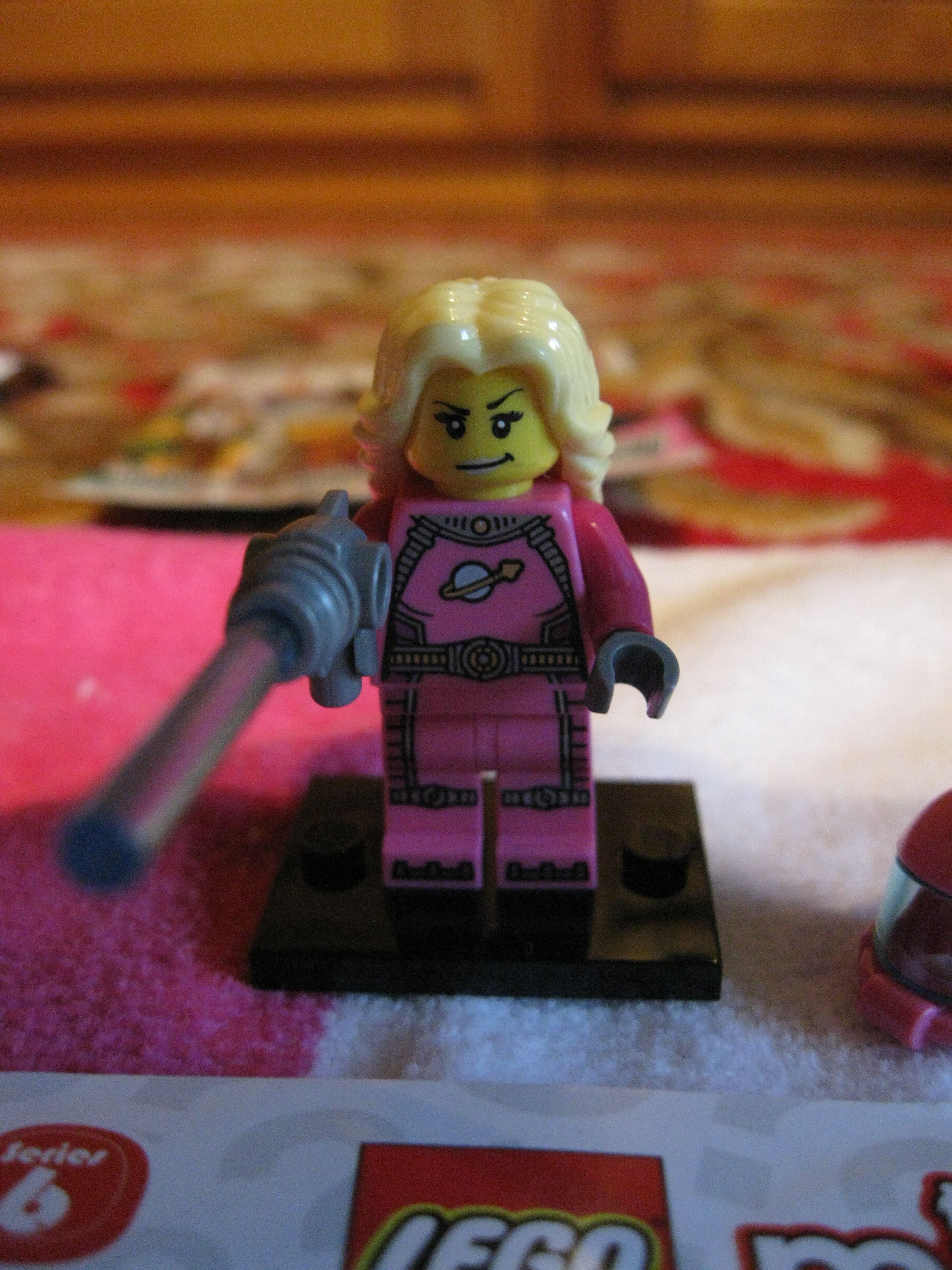 8827intergalacticgirl2.jpg