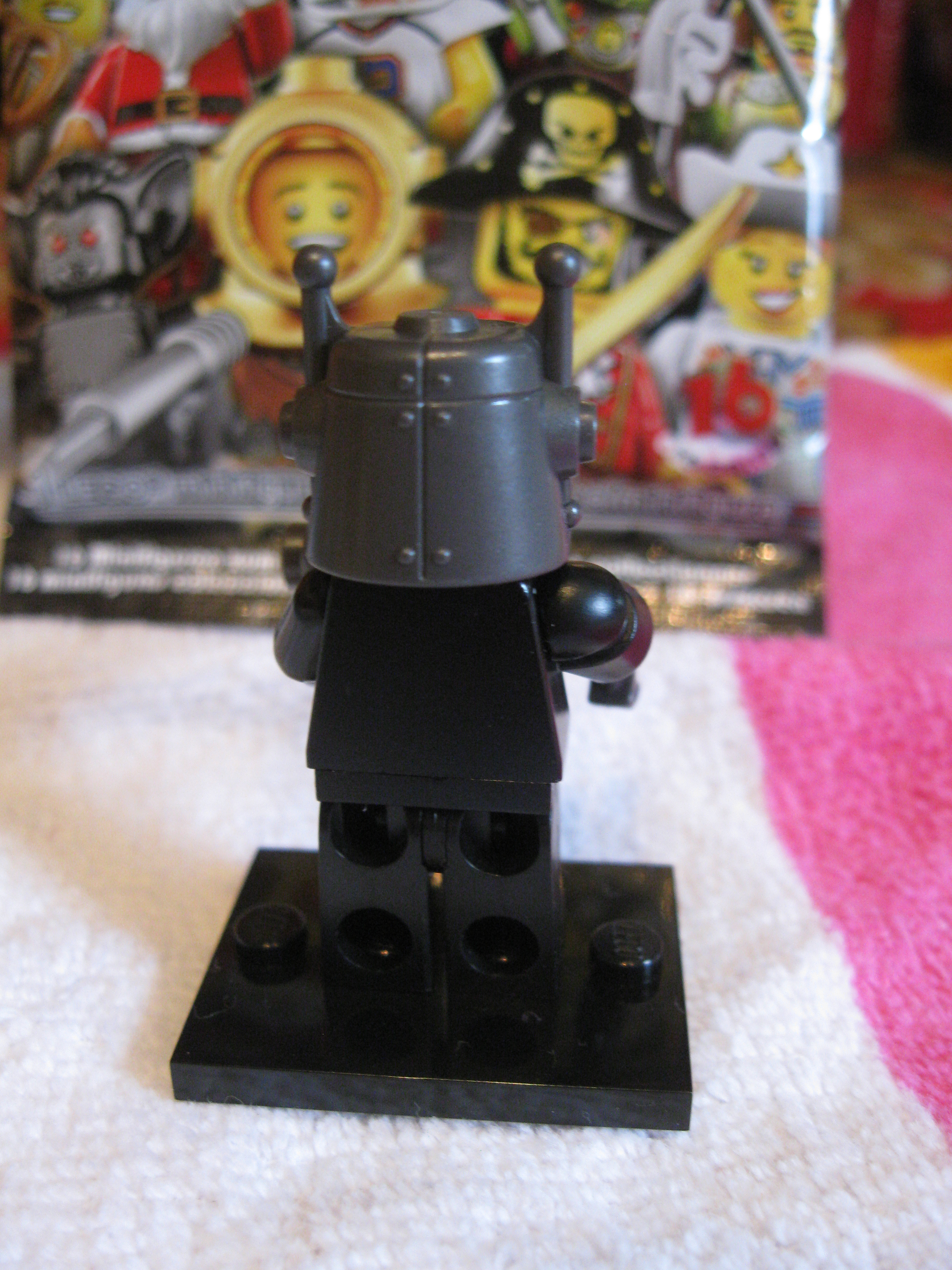8833evilrobot2.jpg