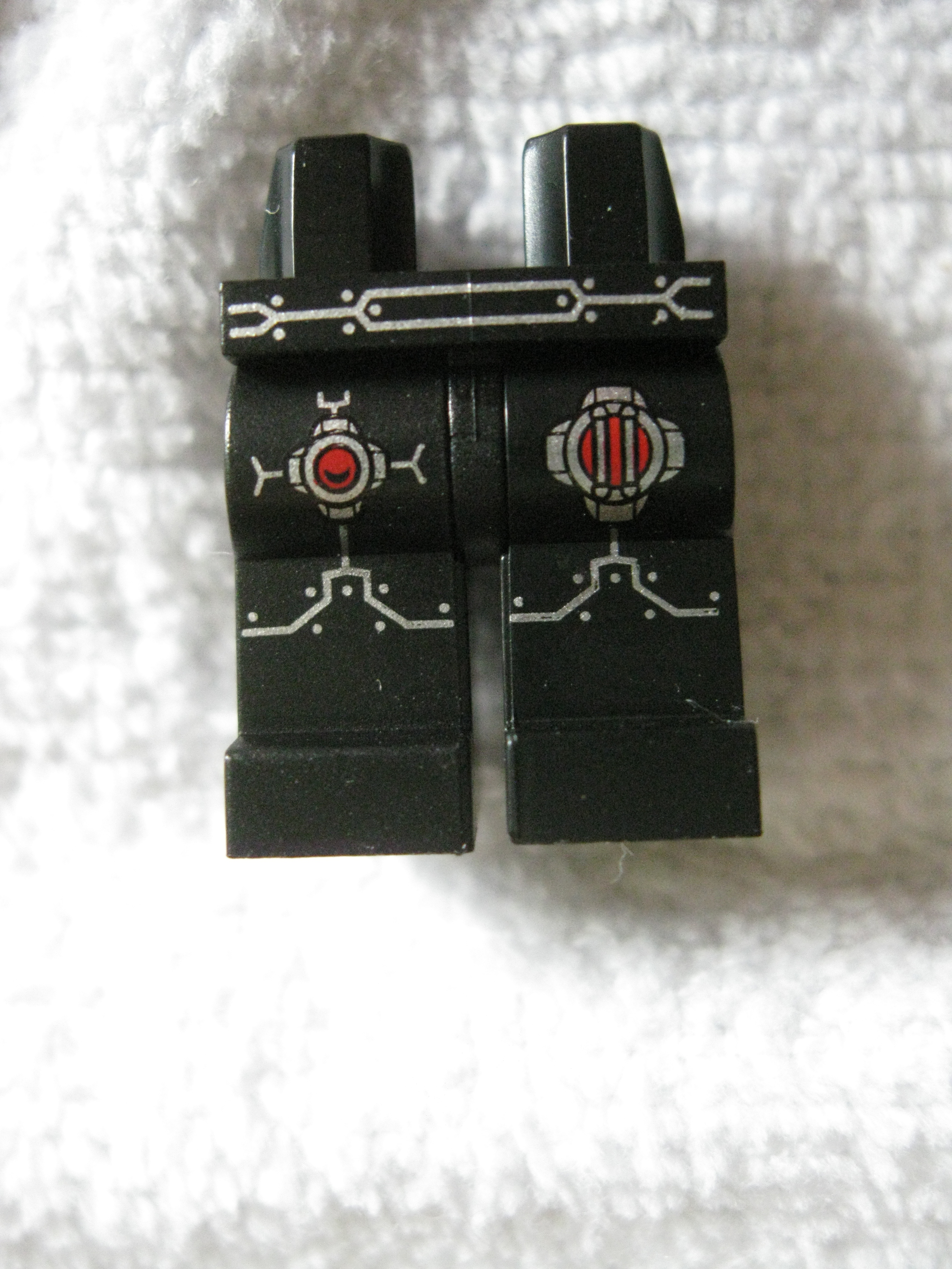 8833evilrobote.jpg