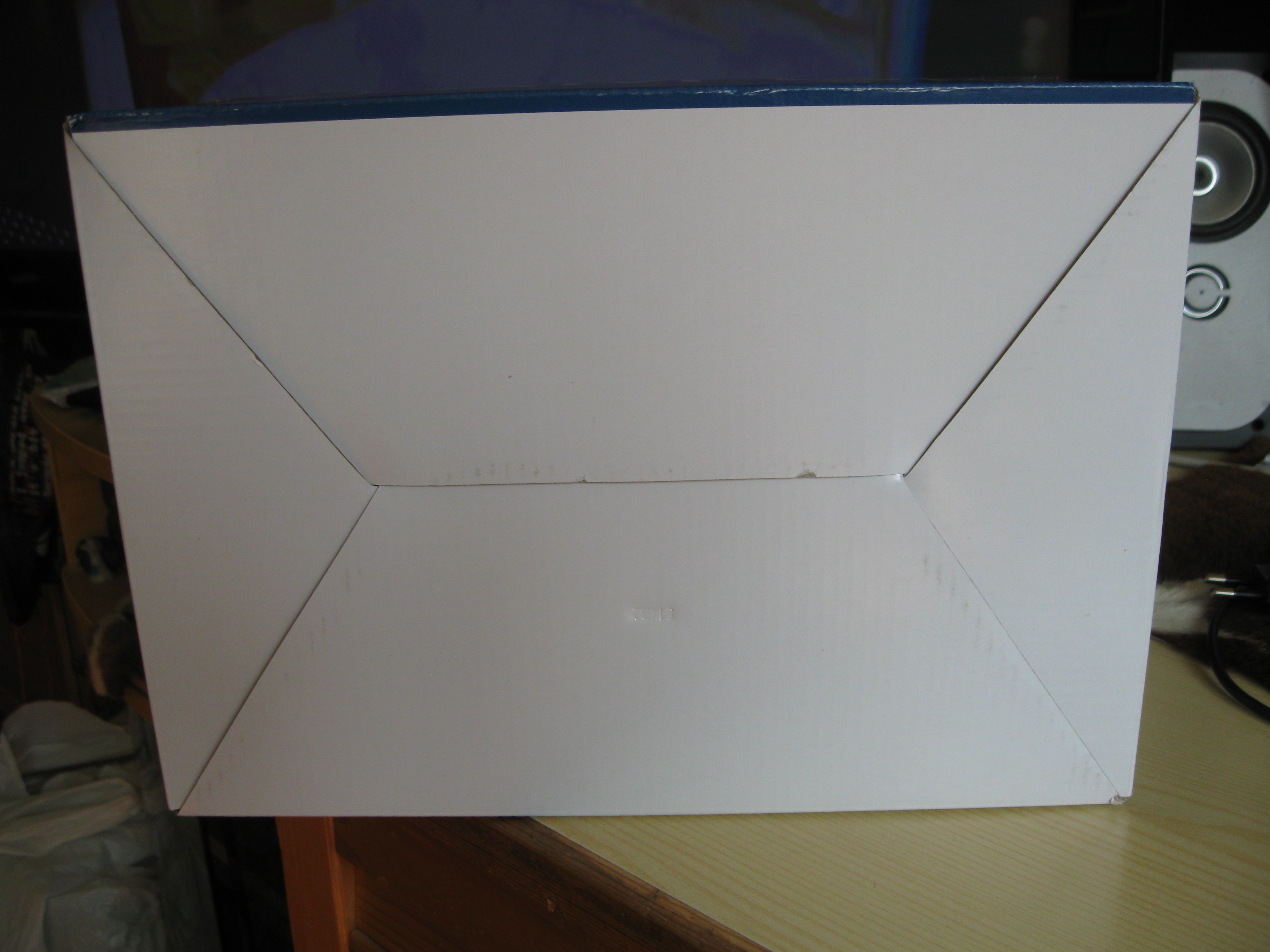 8909box8.jpg