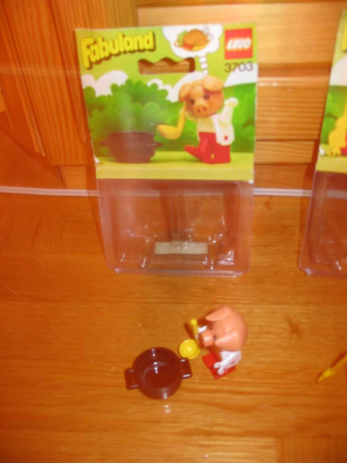 3703.jpg