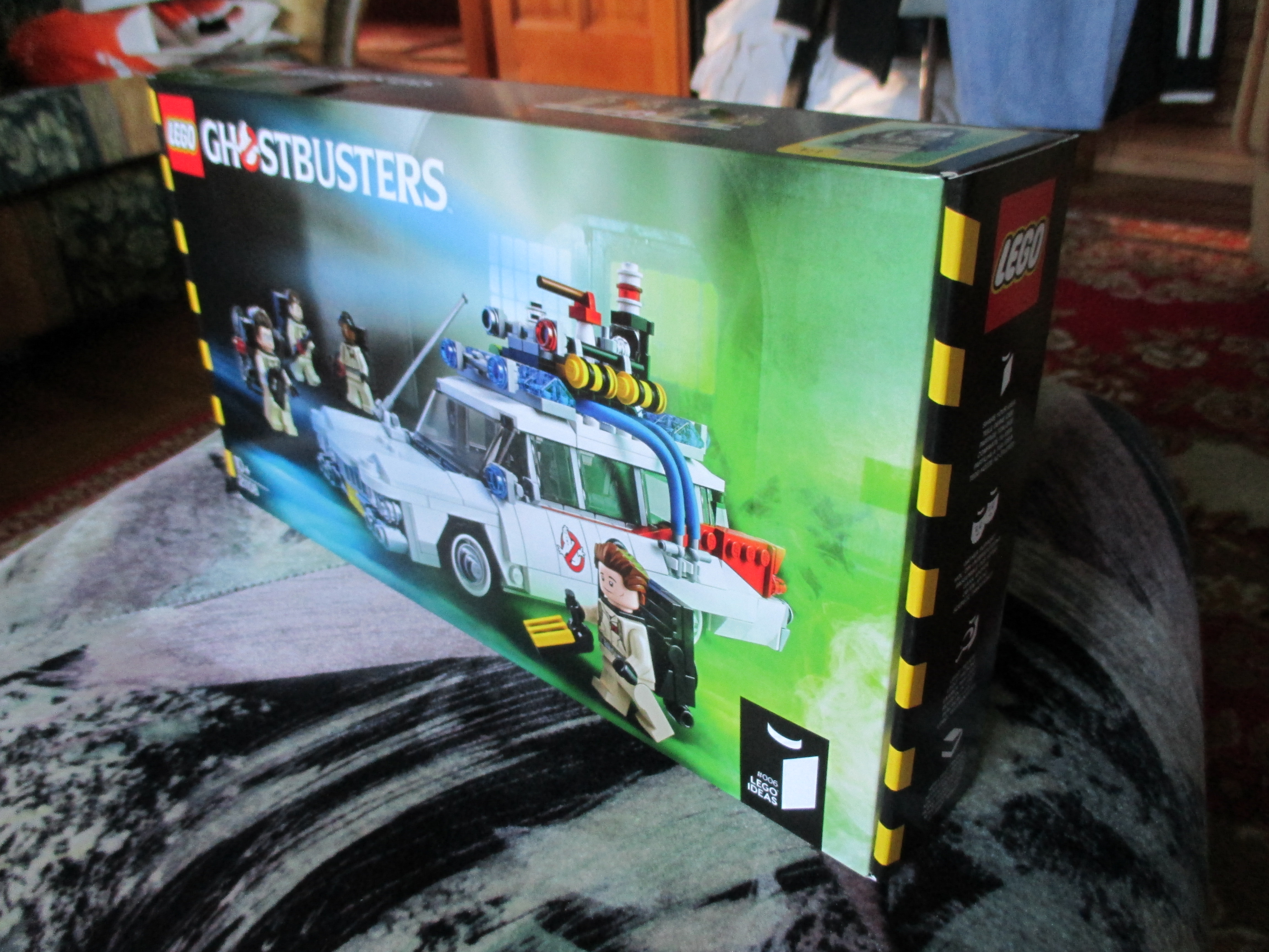 21108box2.jpg