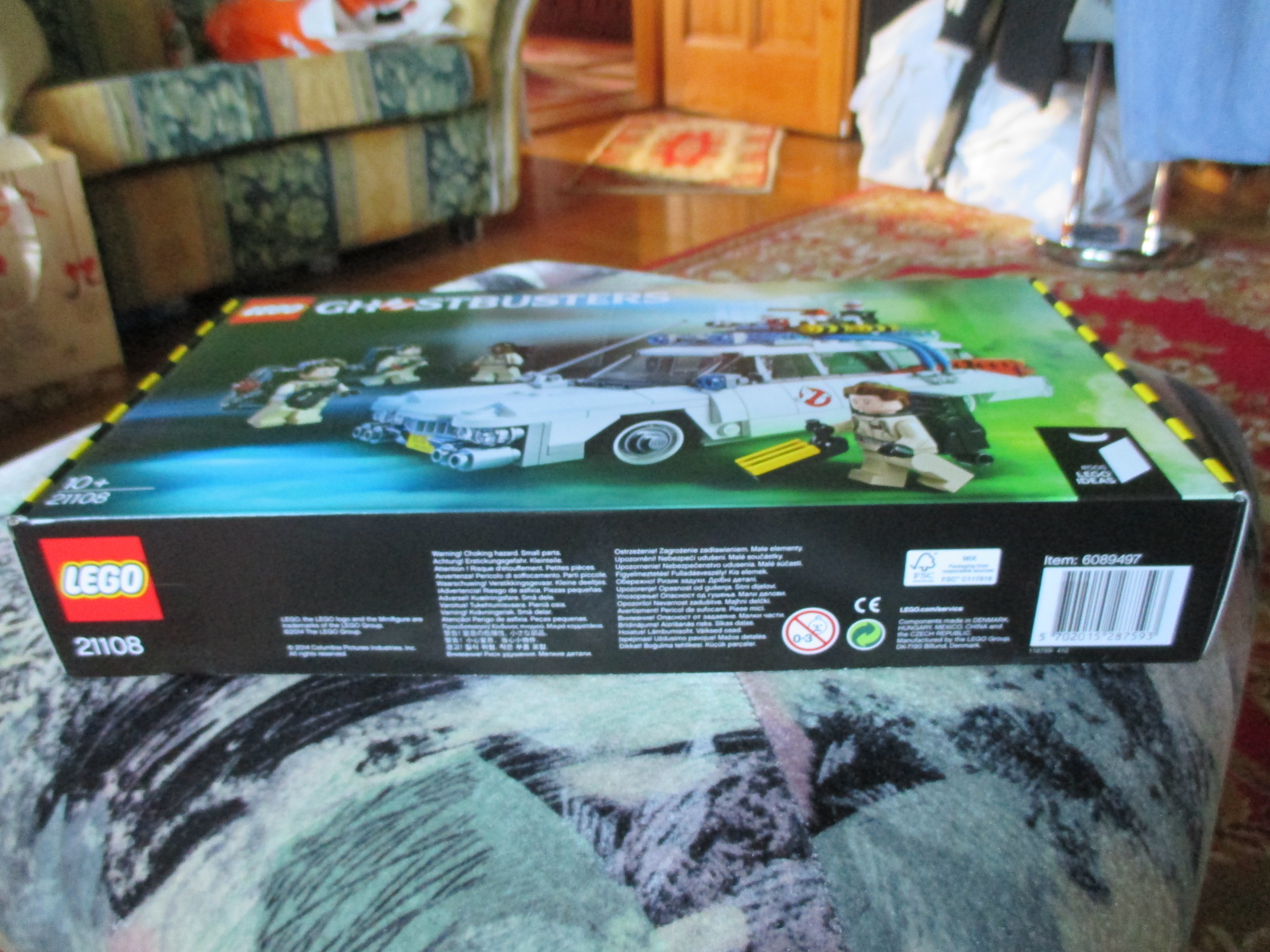 21108box8.jpg