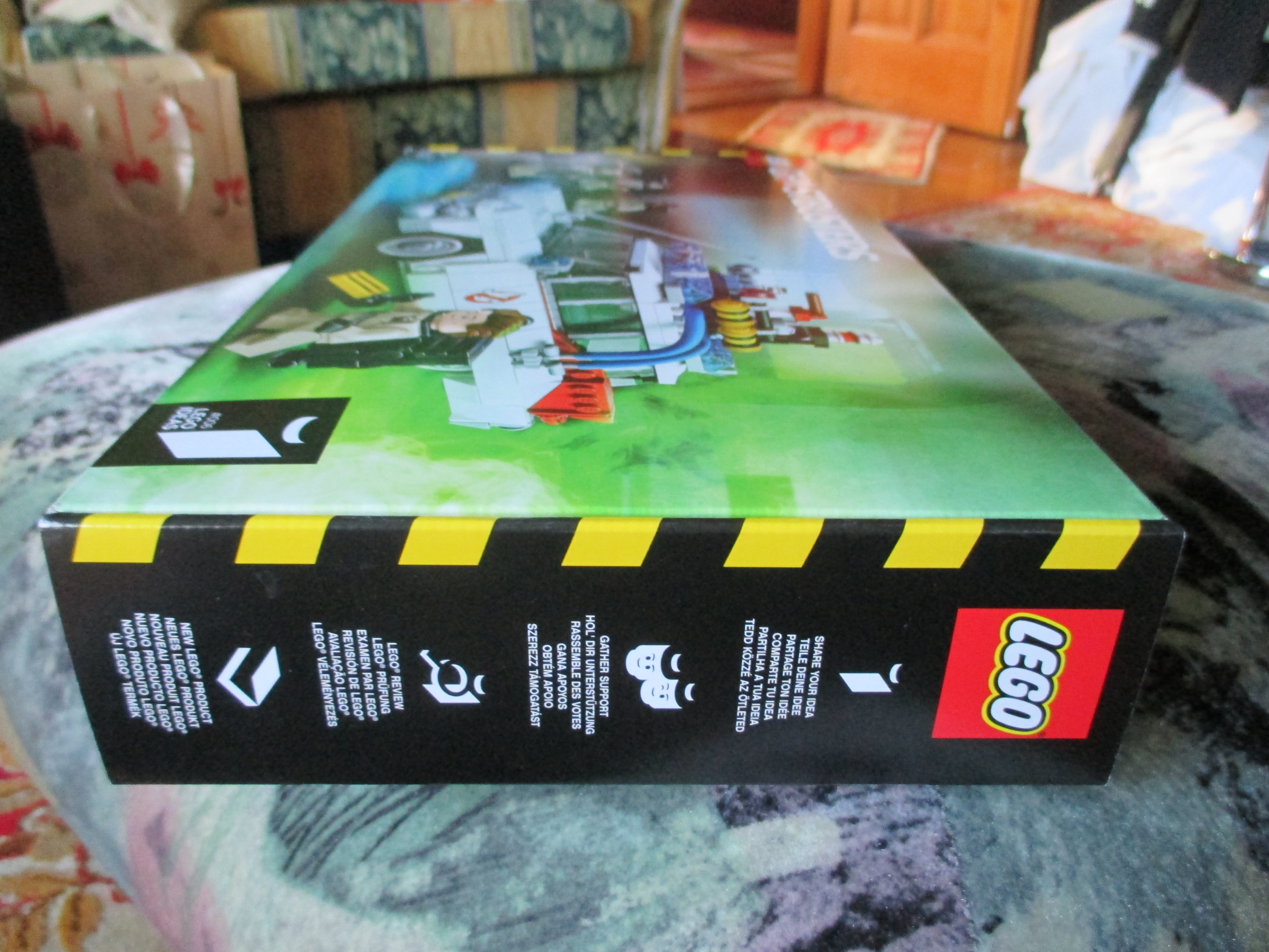 21108box9.jpg