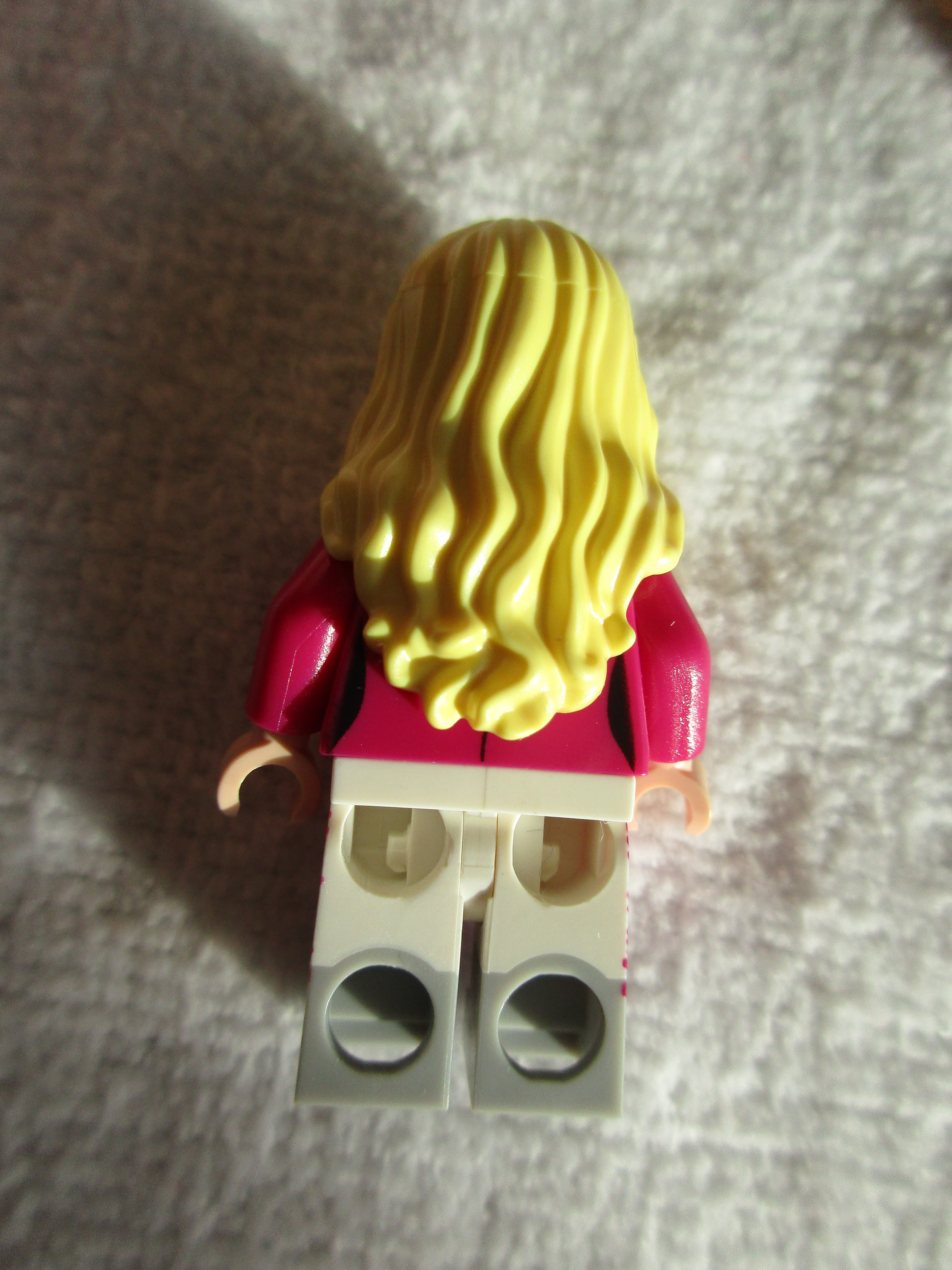 21302minifiguresbernadette2.jpg