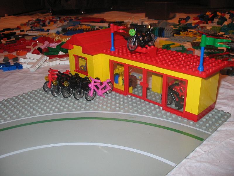 bicycleshop2.jpg