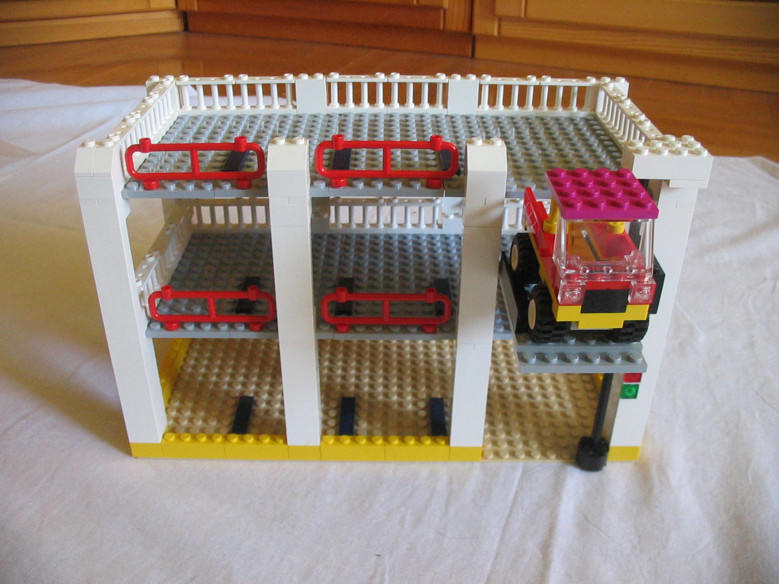 parkhaus2.jpg