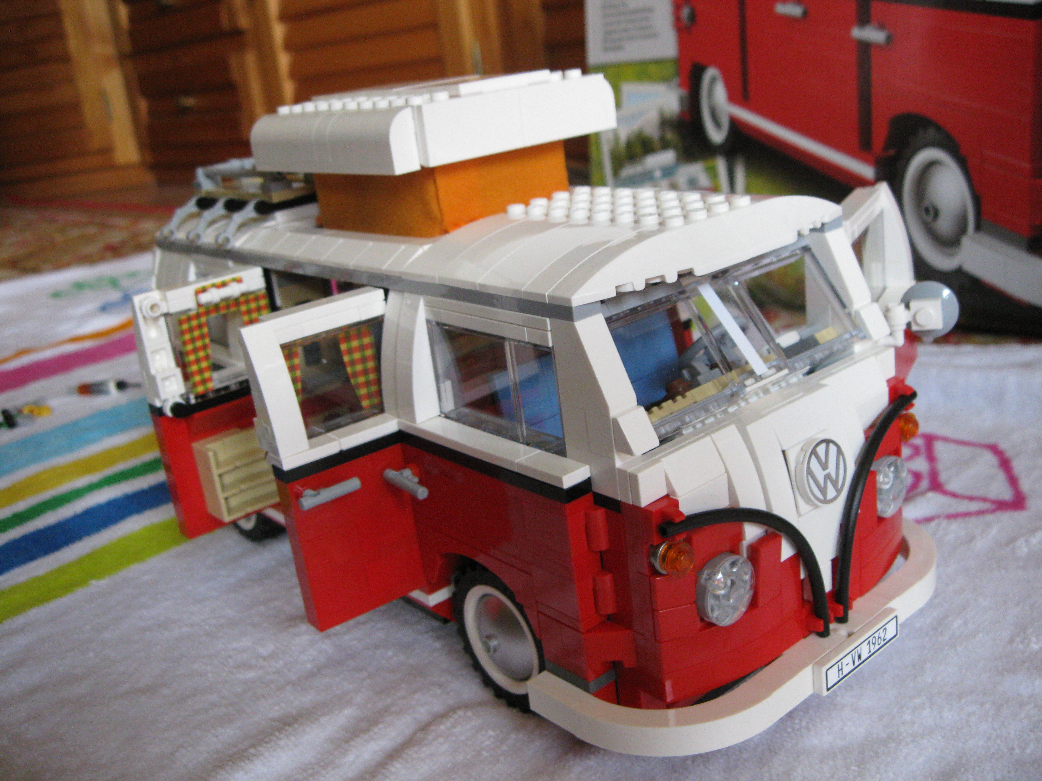 10220busfullyopenedside.jpg