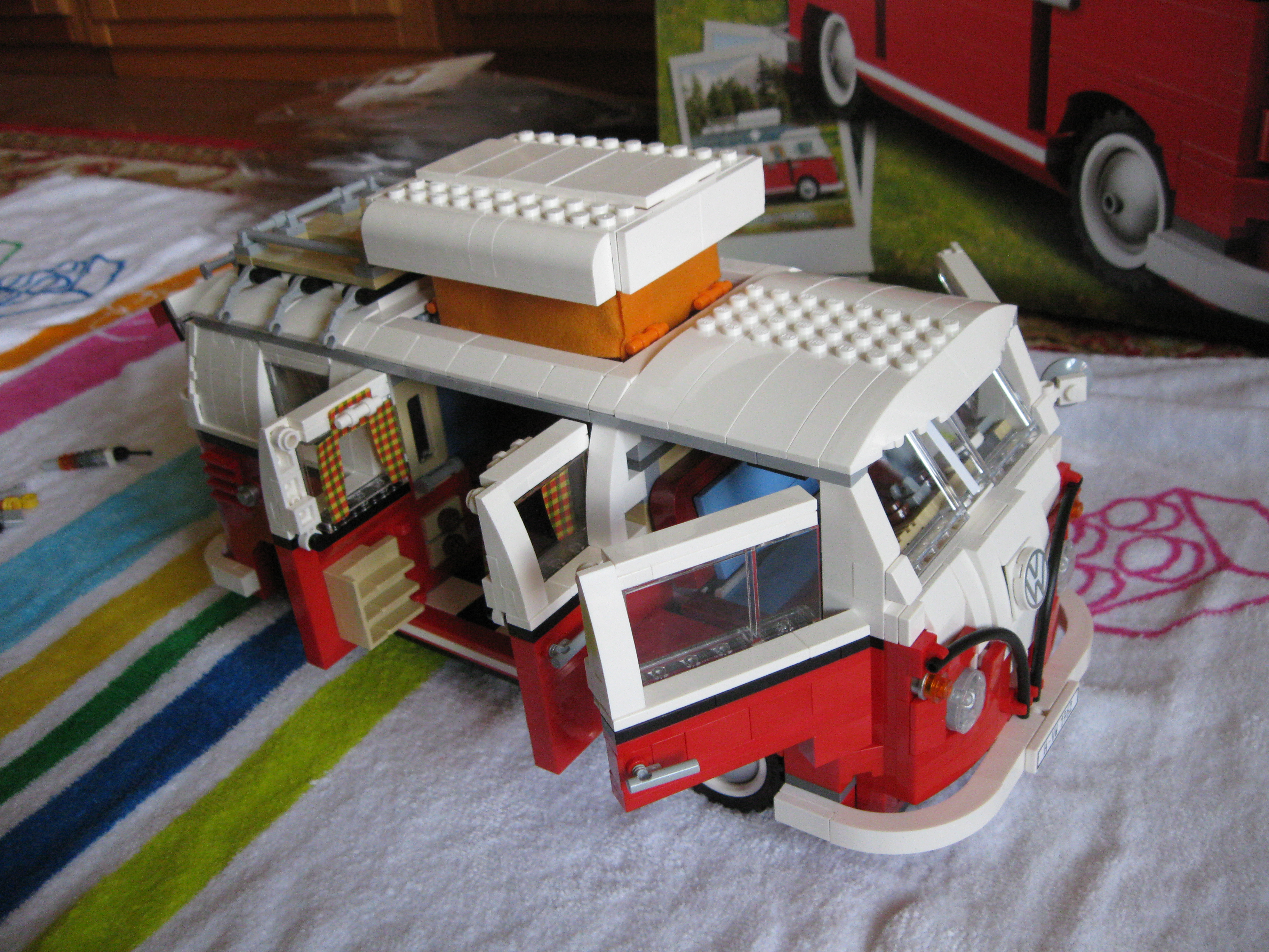 10220busfullyopenedside2.jpg