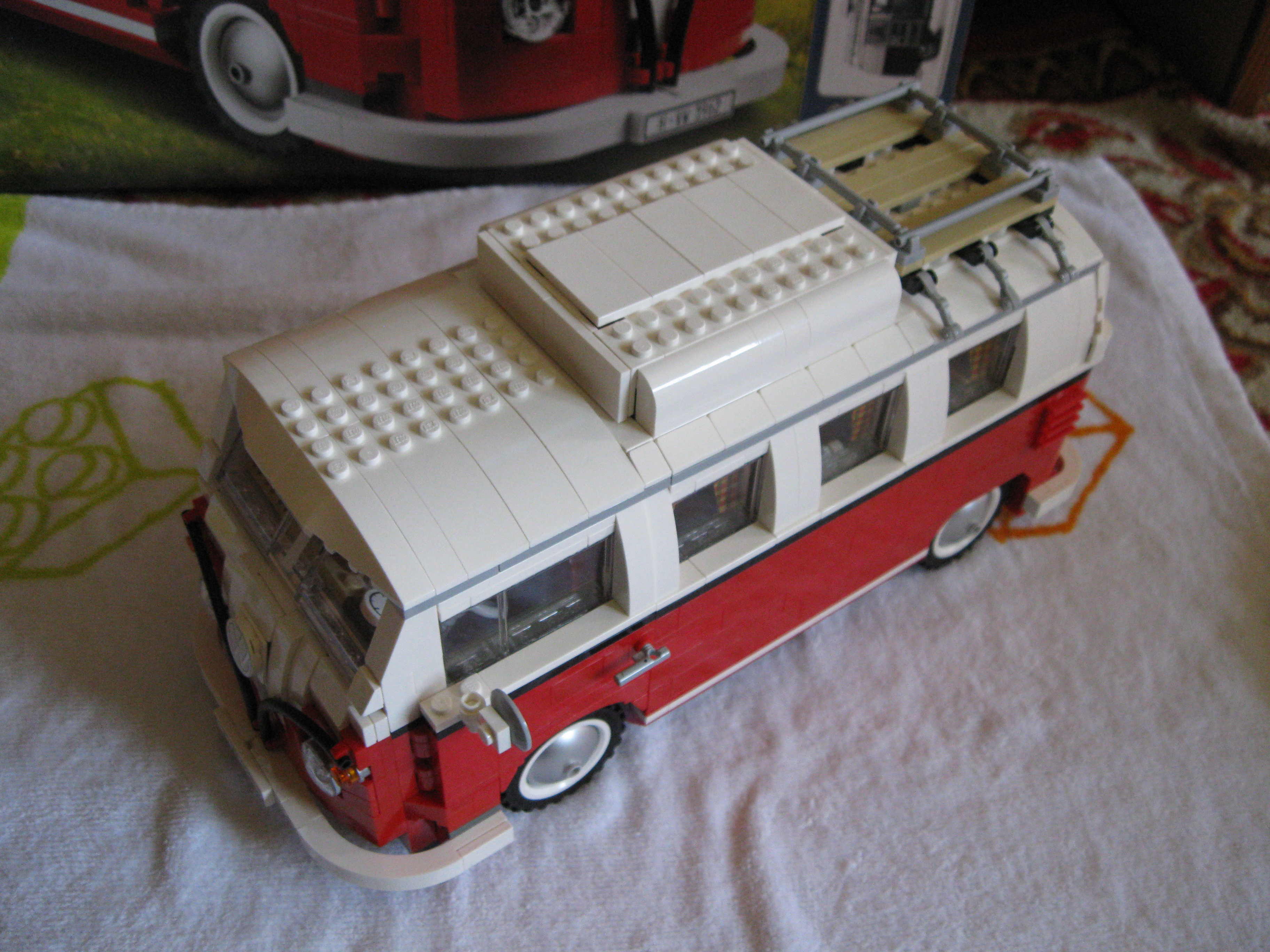 10220bustop2.jpg