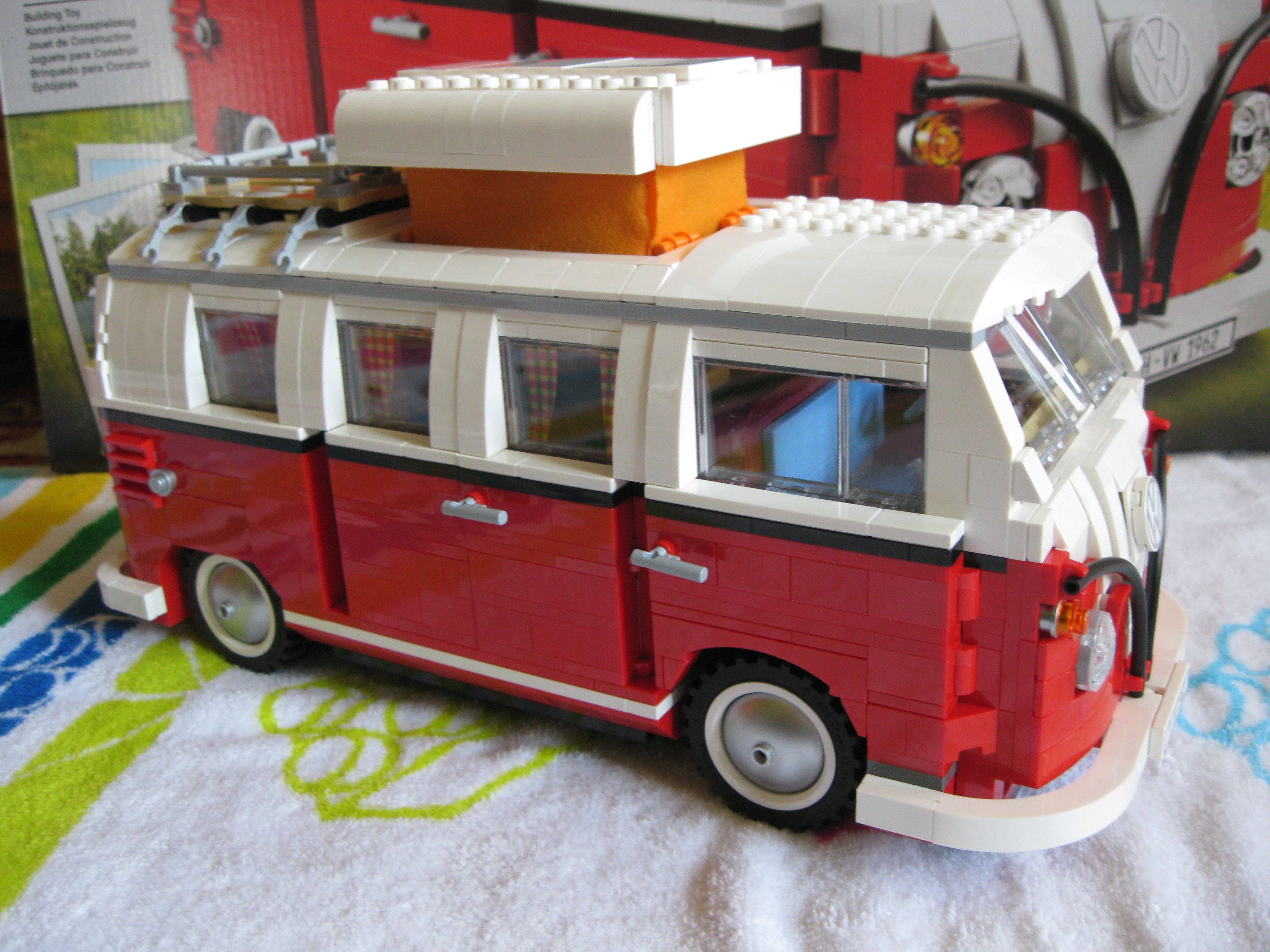 10220buswithopenedtopside.jpg