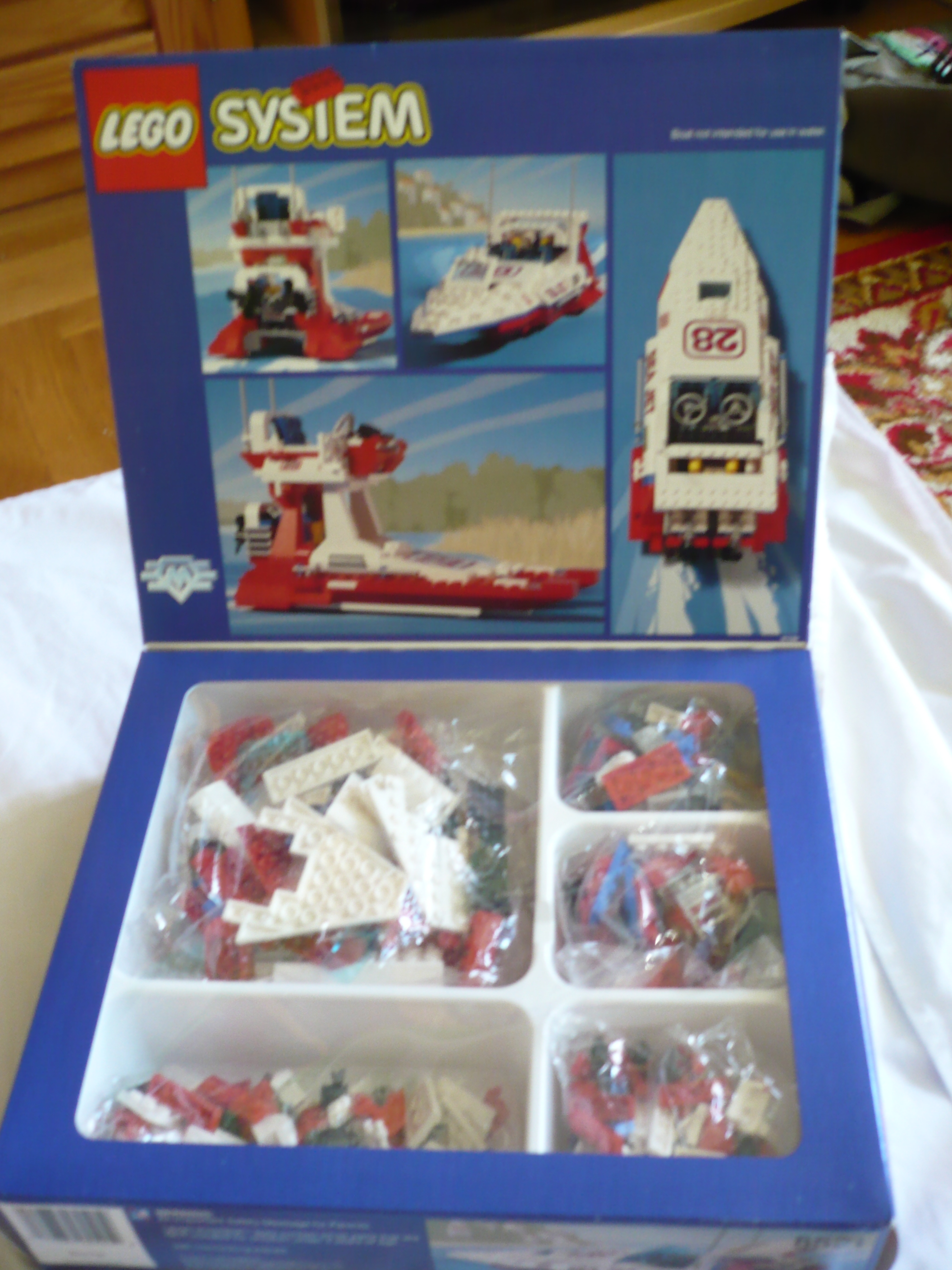 5521box_display3.jpg