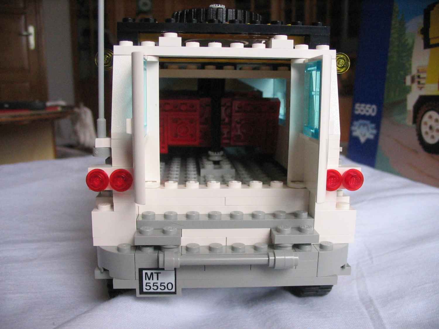 5550back3.jpg