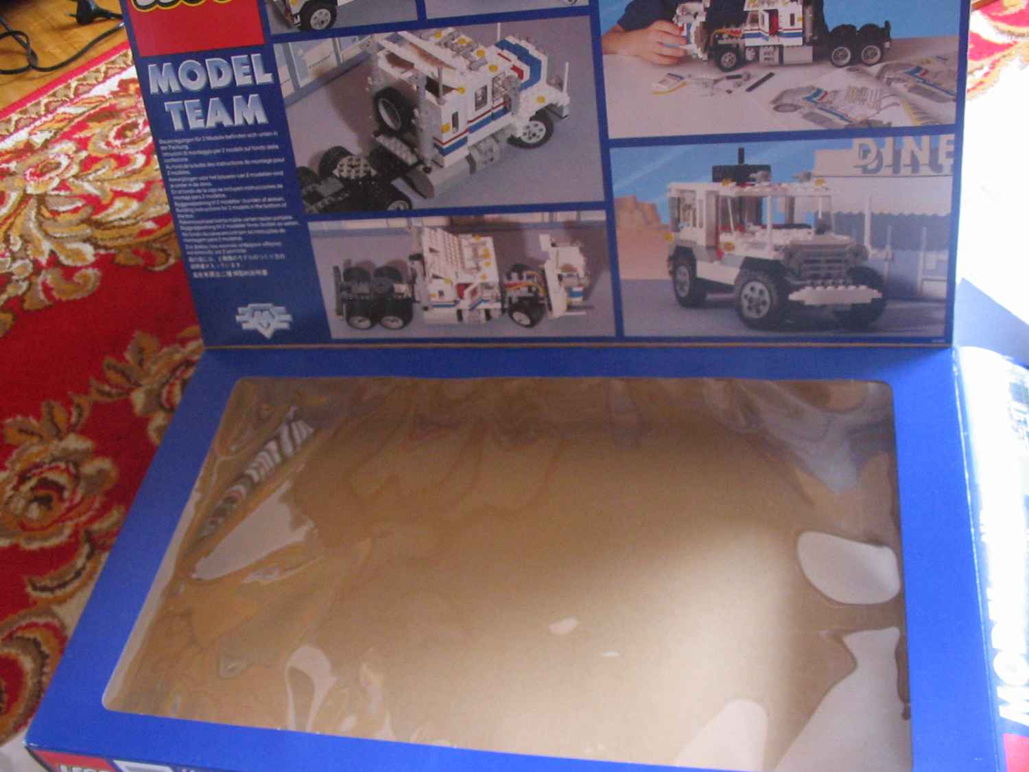 5580display3.jpg