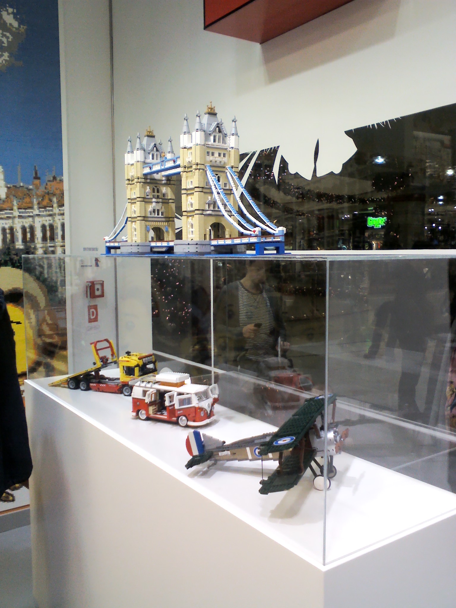 img165.jpg