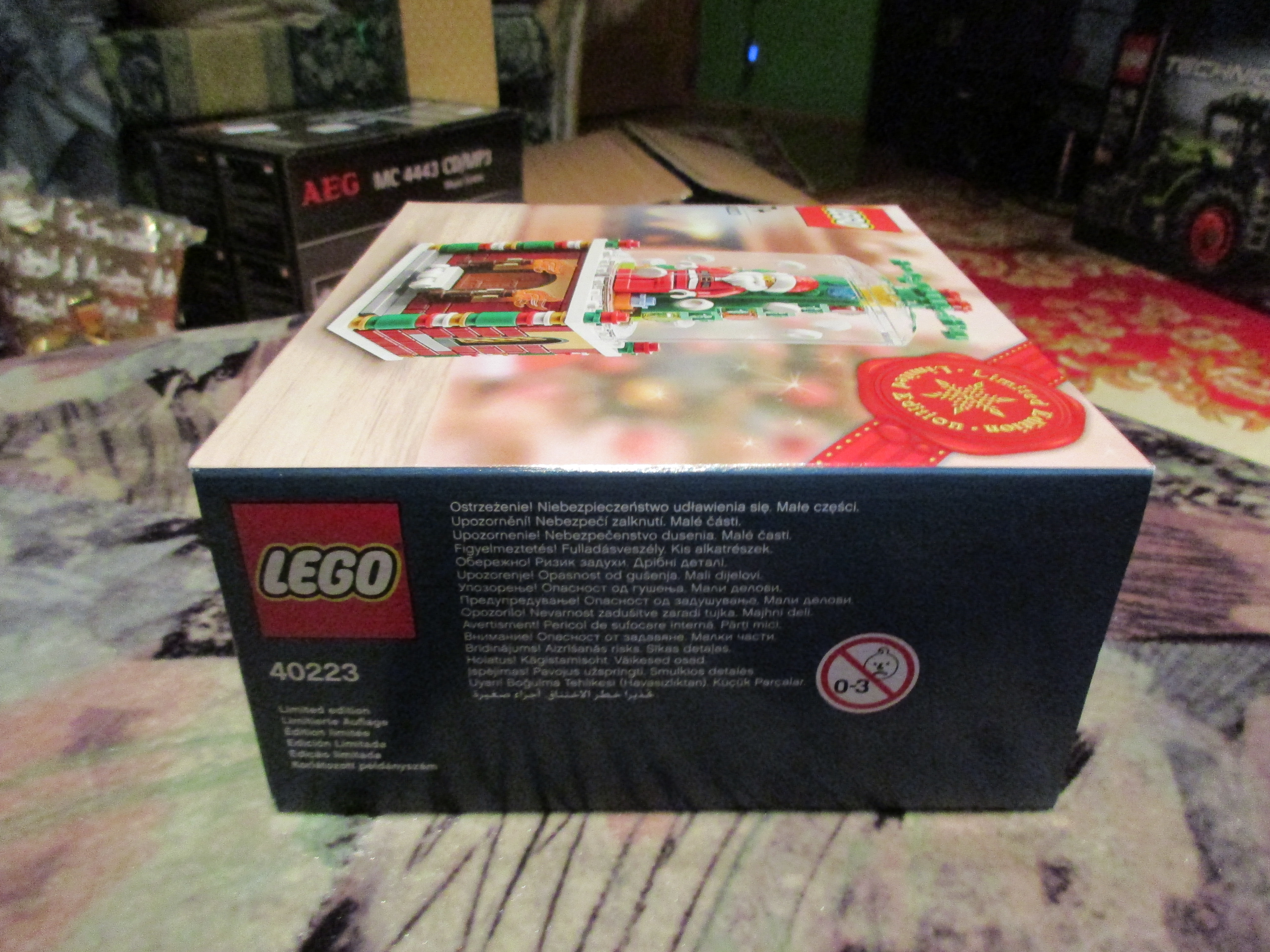 40223box7.jpg