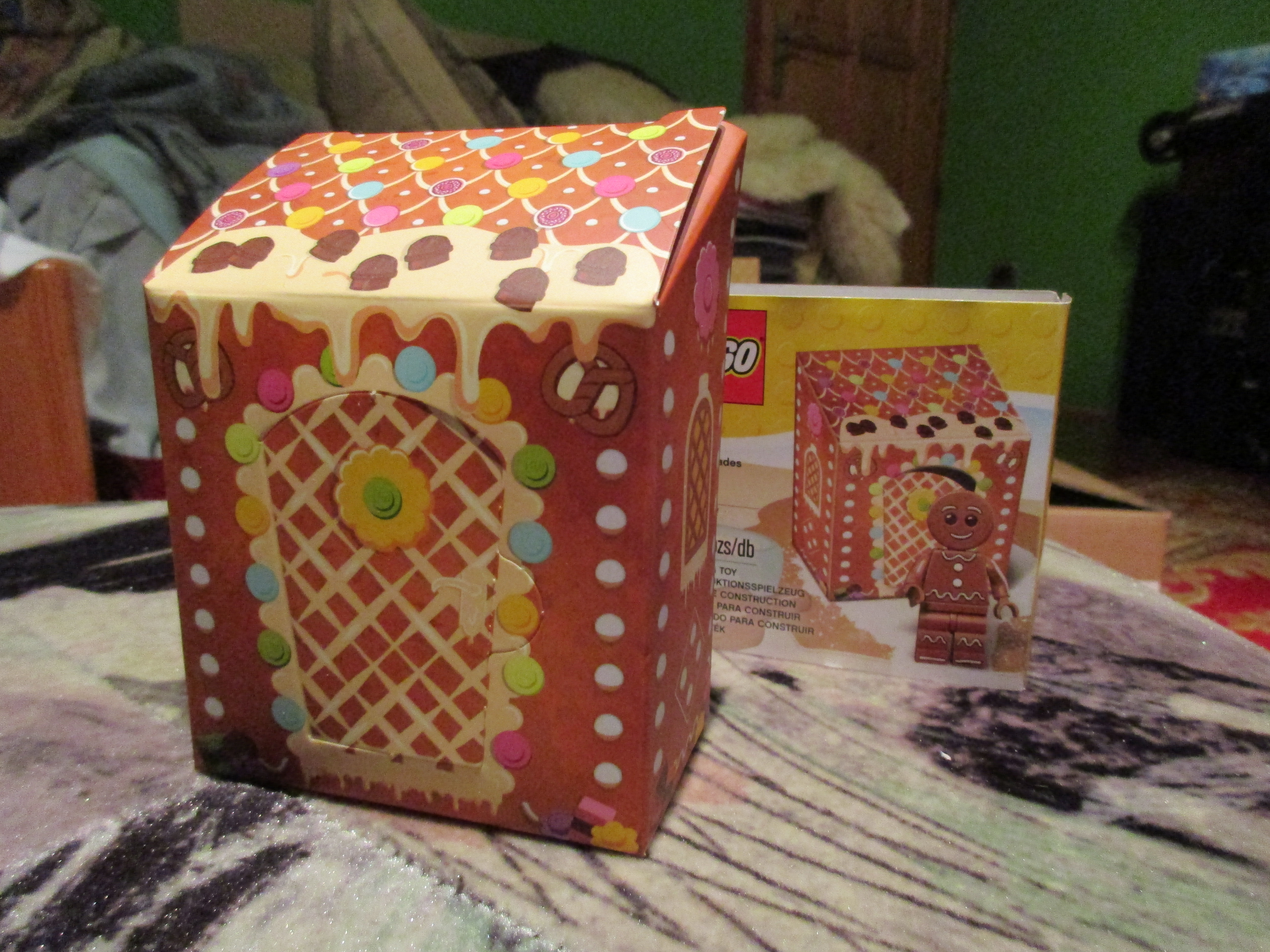 5005156box7.jpg