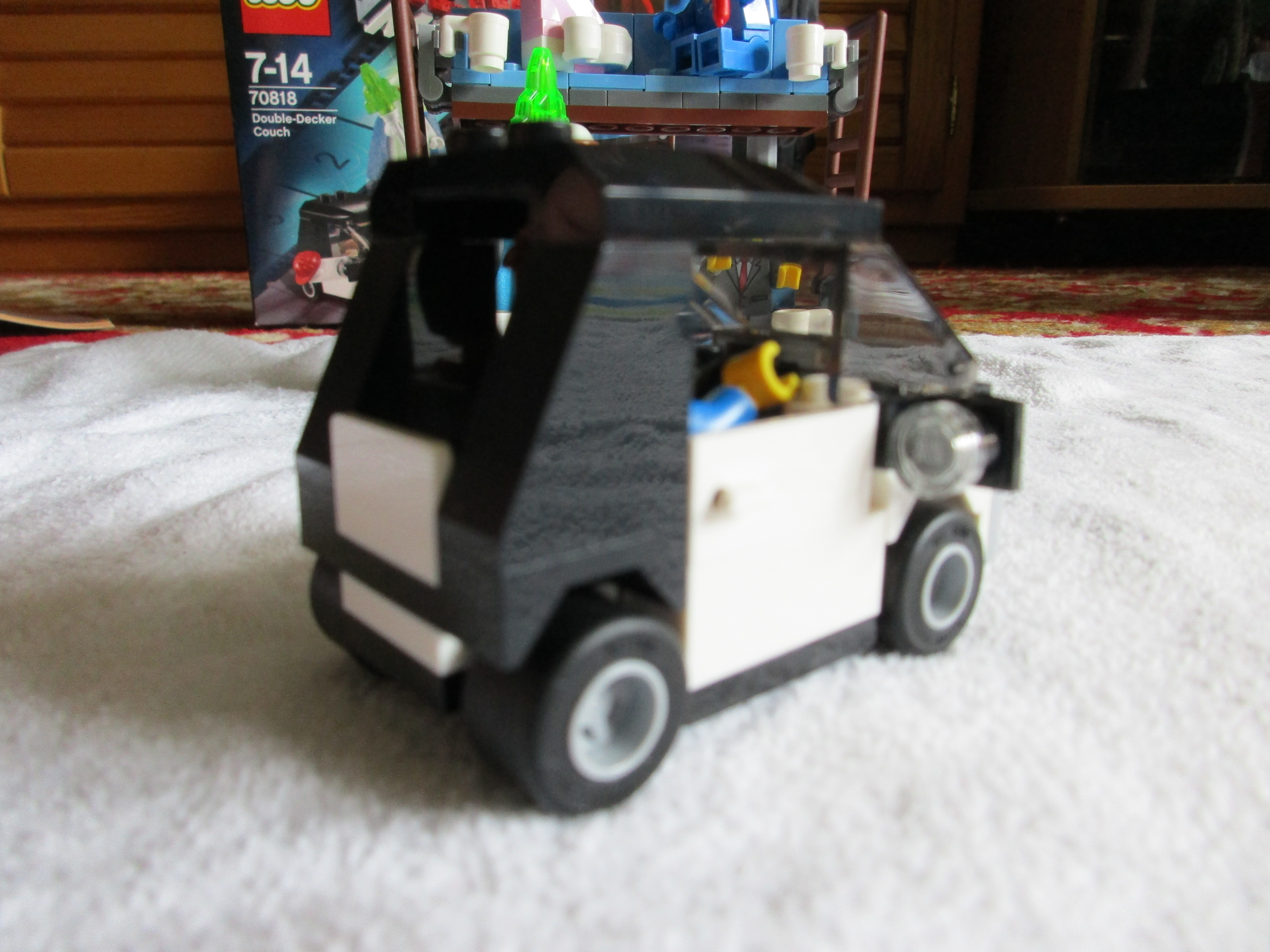 70818car7.jpg