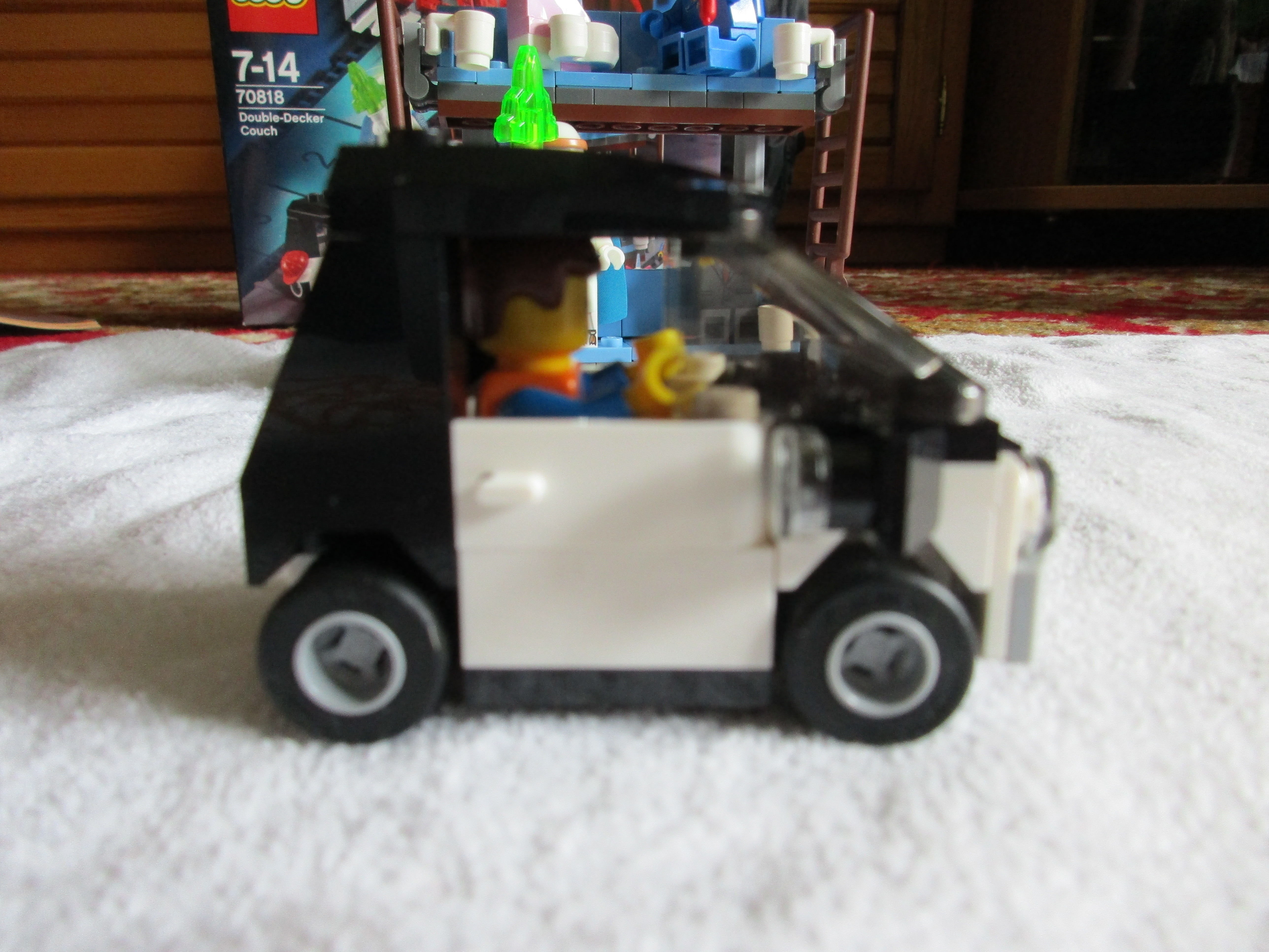 70818car8.jpg