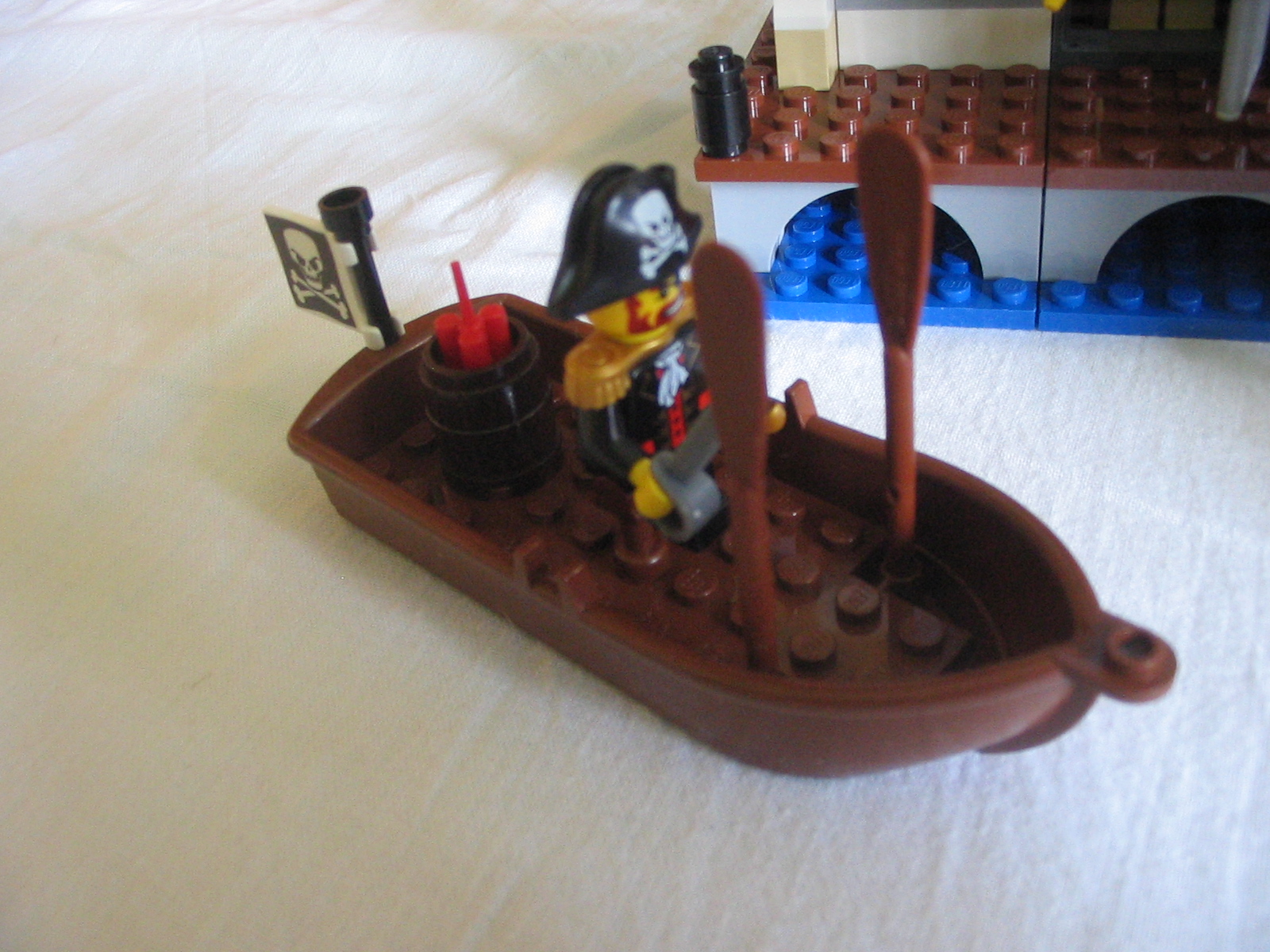 6242boat.jpg