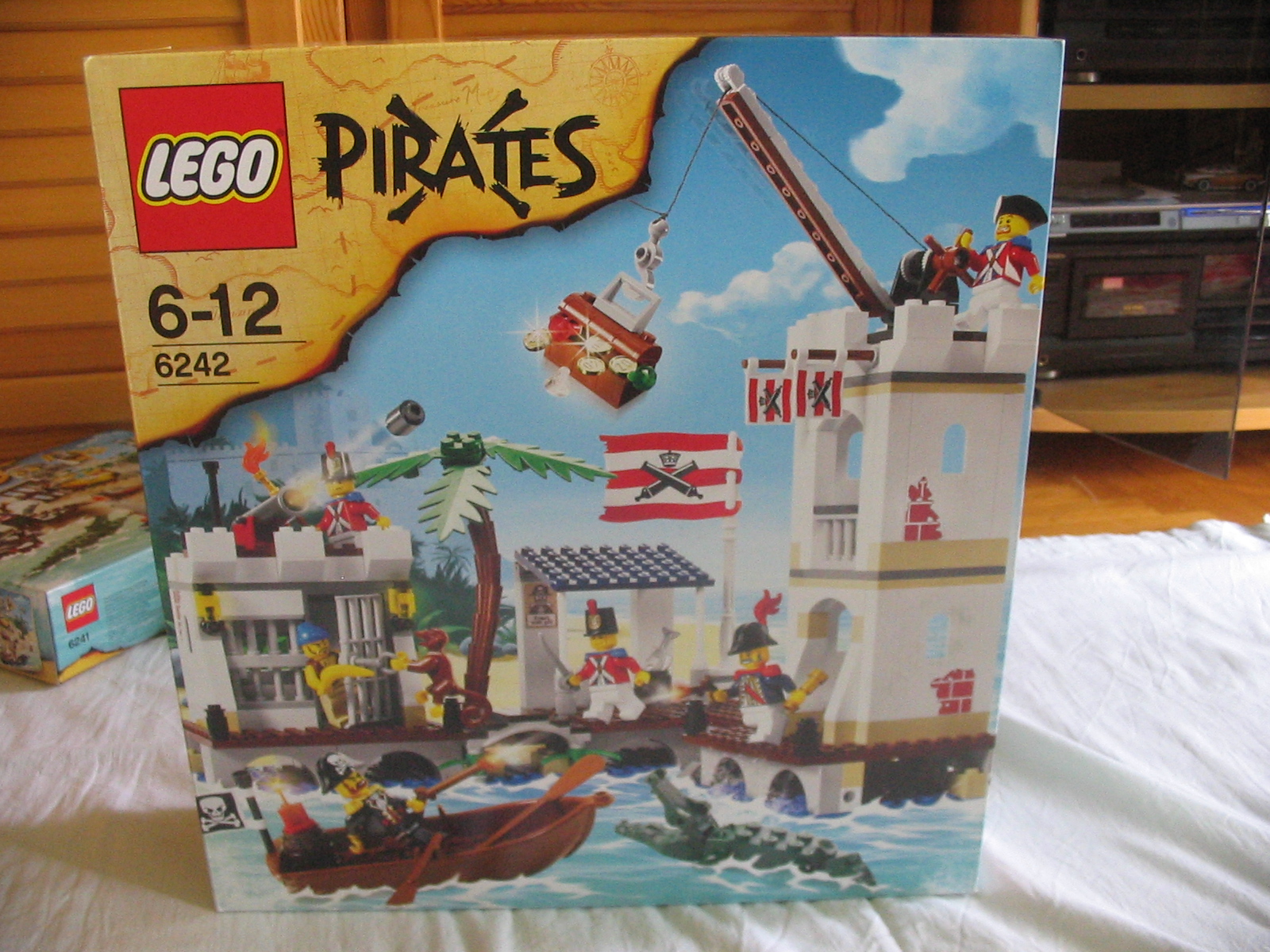 6242box.jpg