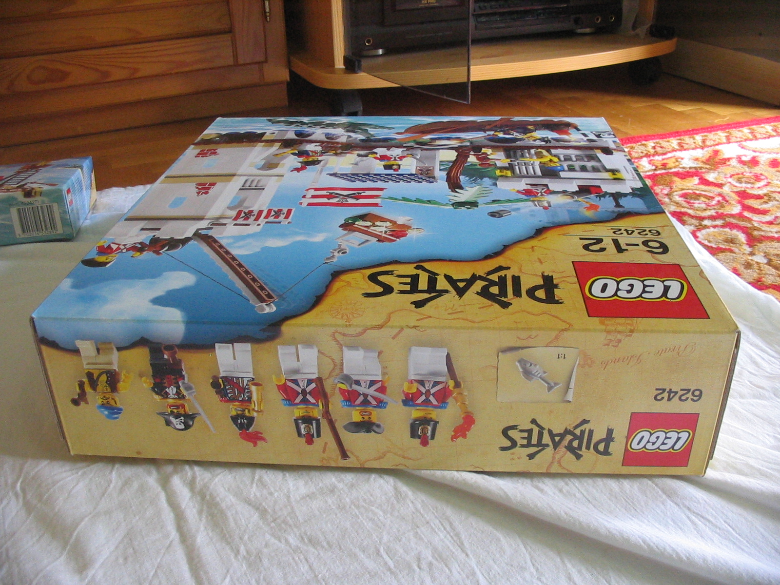 6242box8.jpg