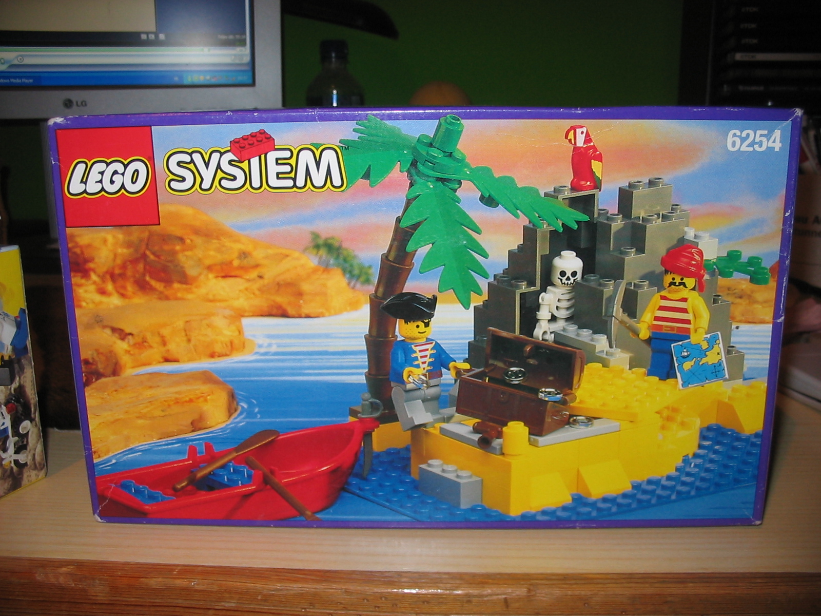 6254box.jpg
