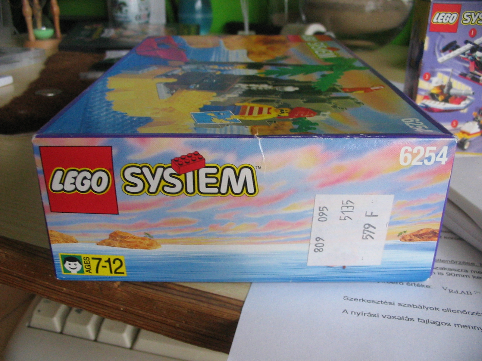 6254box8.jpg