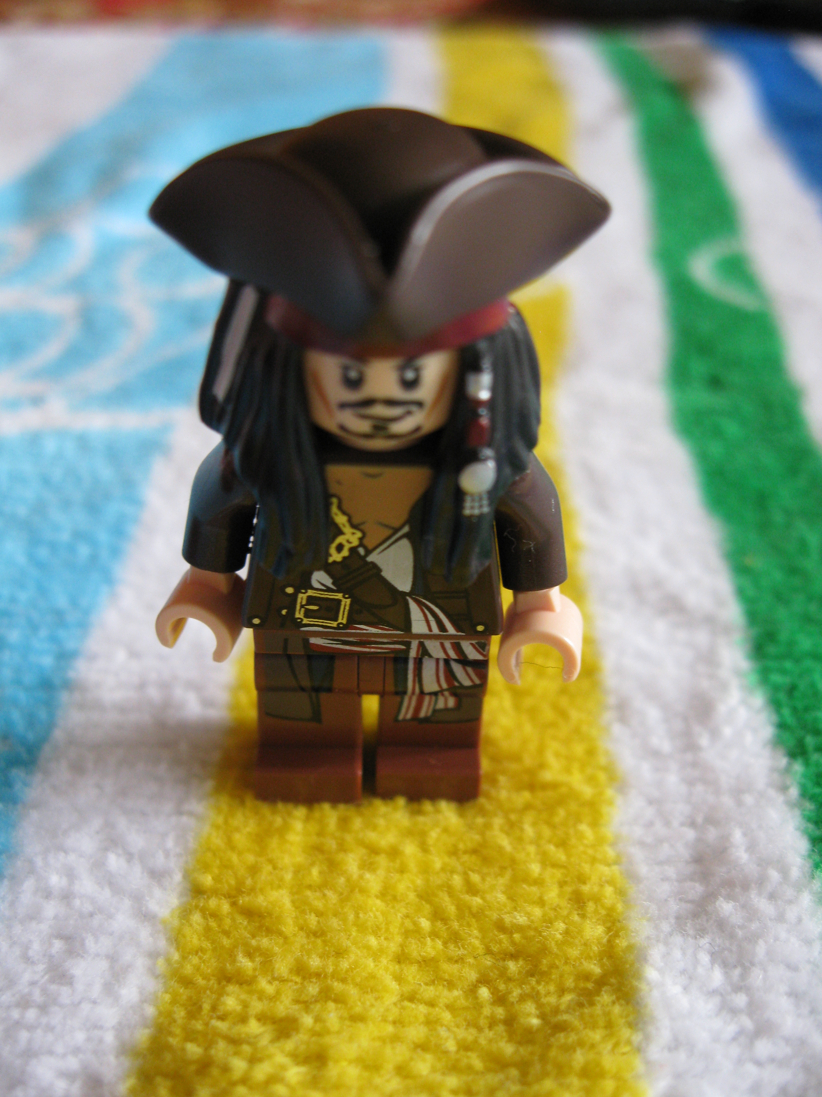 30131minifigurejacksparrow.jpg