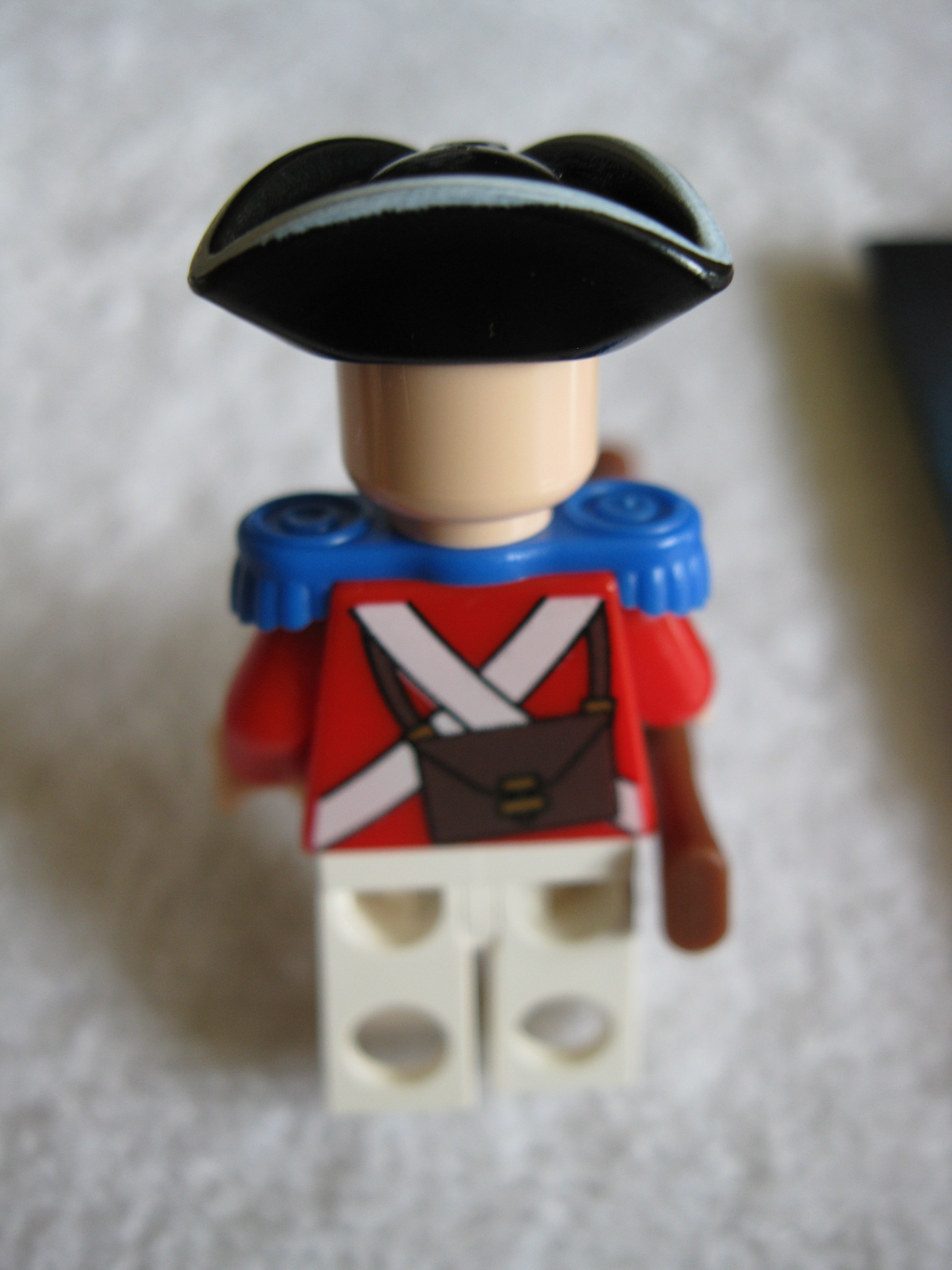 4193minifigureskinggeorgessoldiers2.jpg