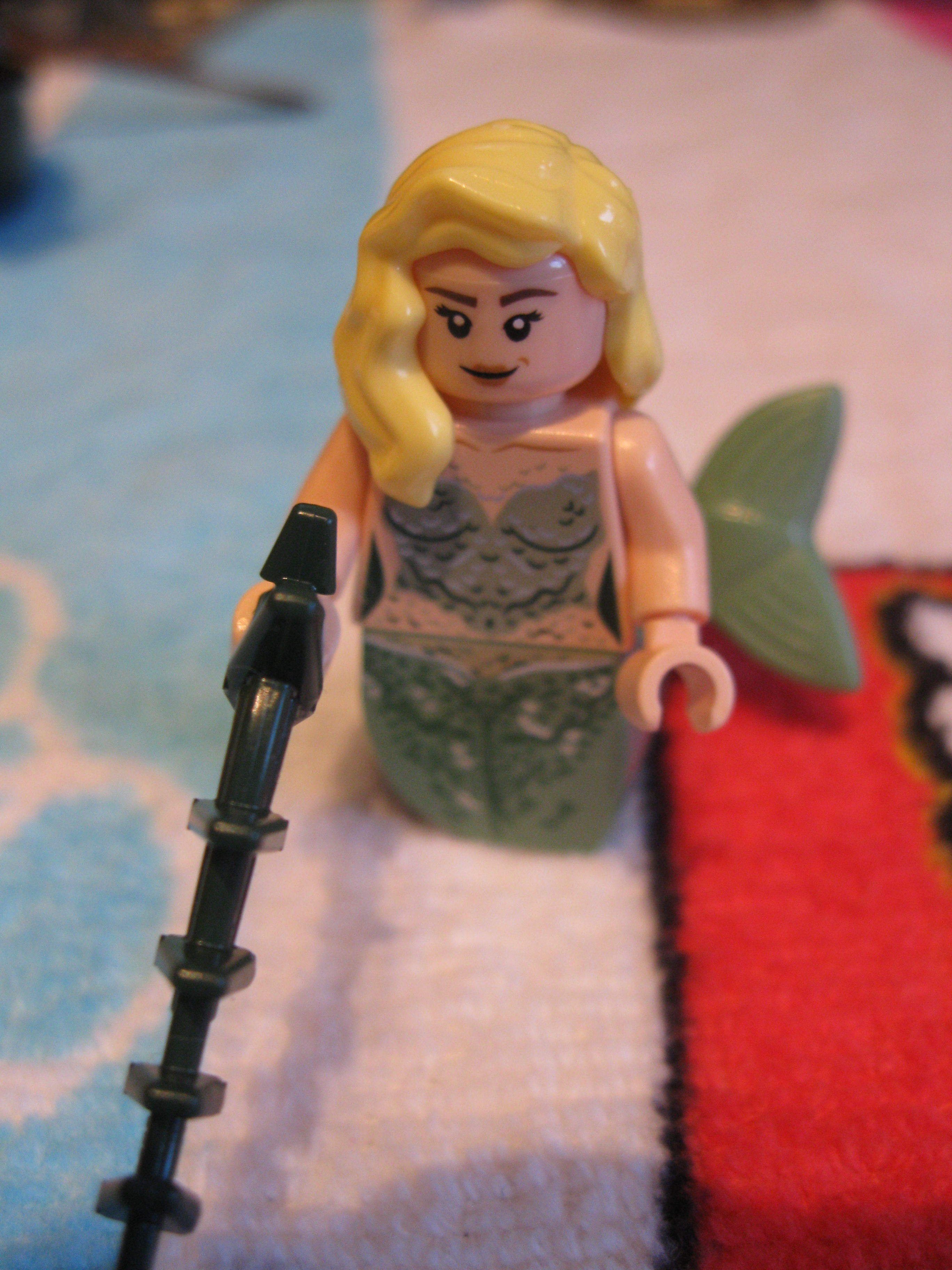4194minifiguresmermaid3.jpg