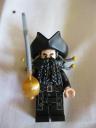 4195minifiguresblackbeard.jpg