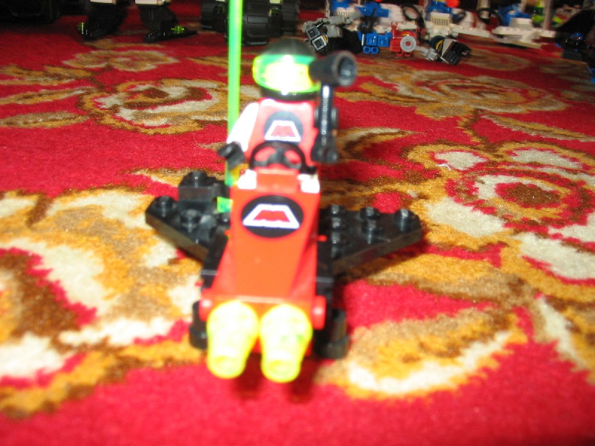 192_9203.jpg