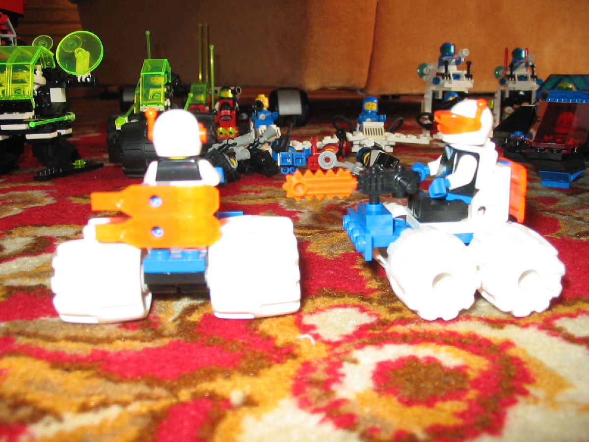 192_9208.jpg