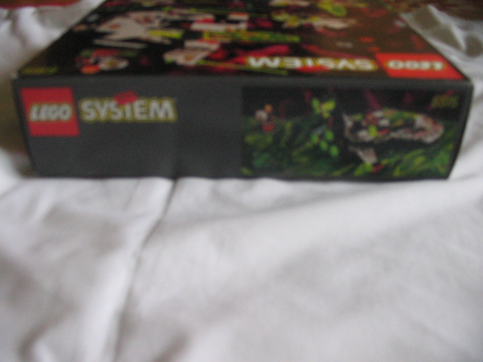 6915box3.jpg