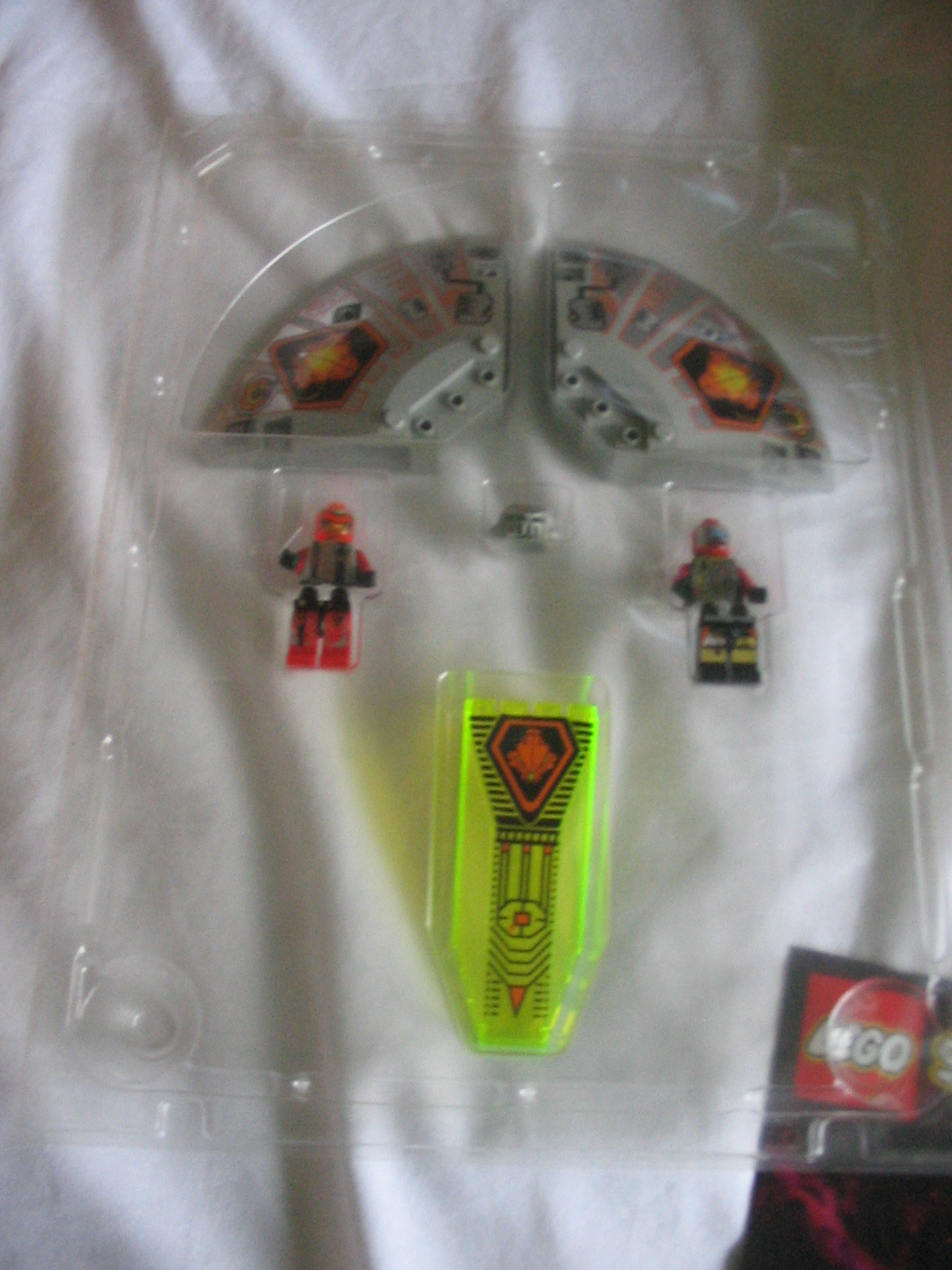 6915display3.jpg