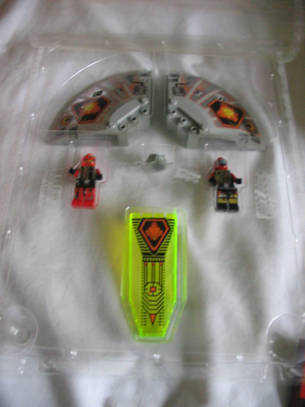 6915display4.jpg
