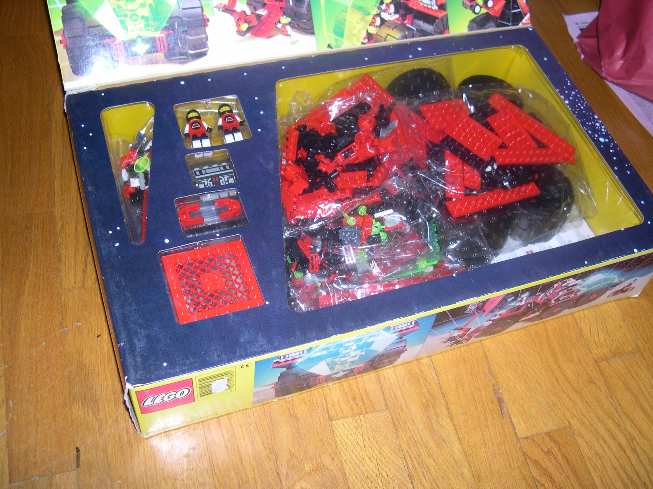 6989display2.jpg